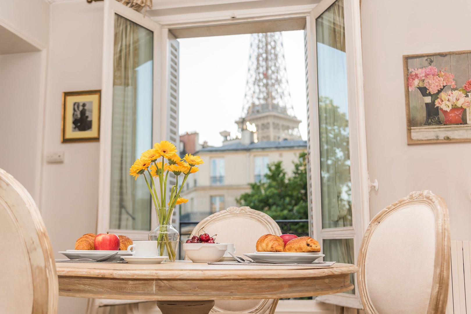 Enjoy a Parisian breakfast with a view in your apartment.