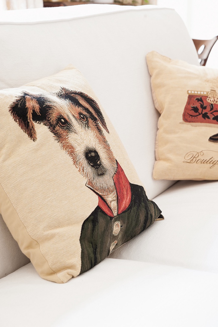 You'll love the couch's adorable pillows!