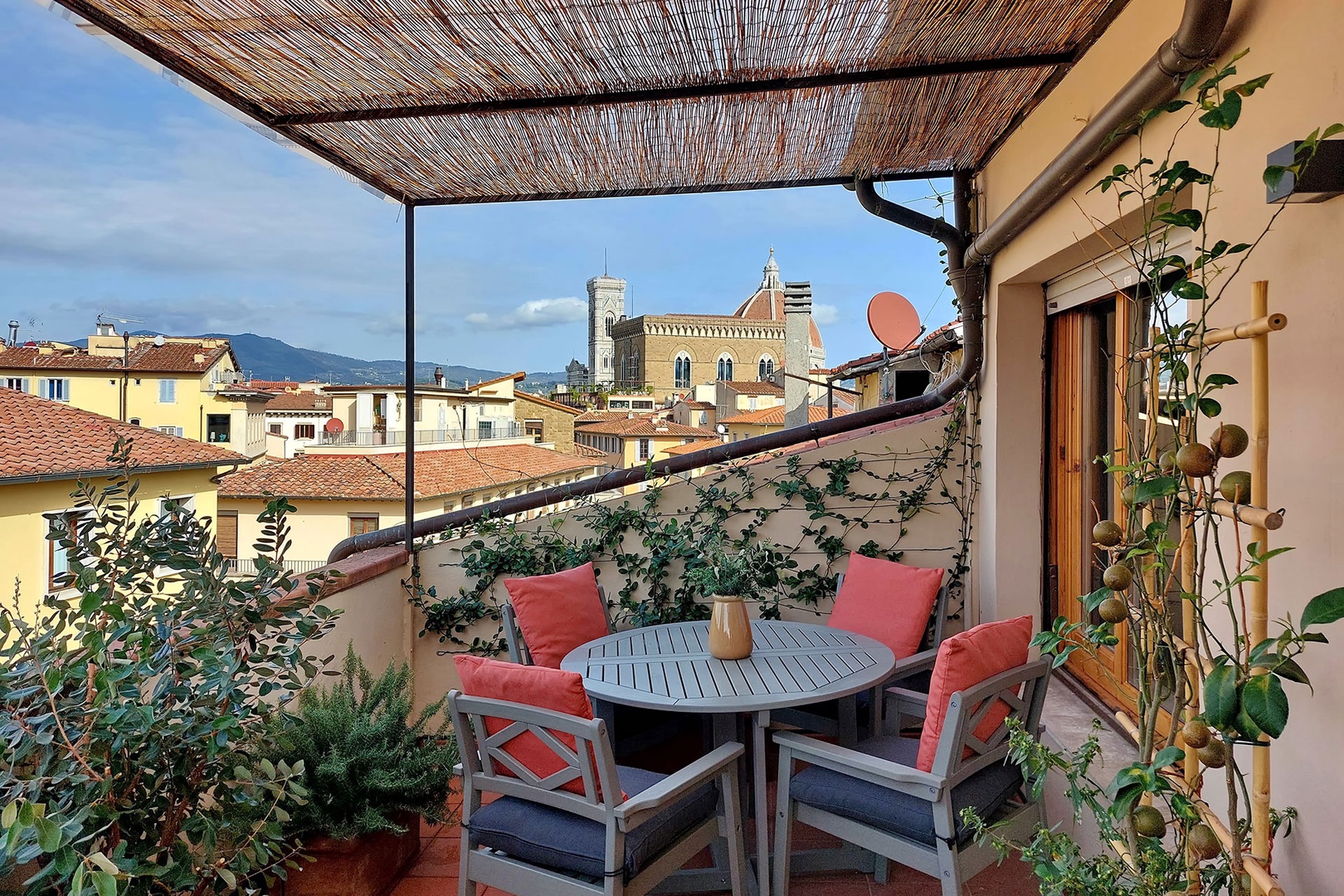 Enjoy views of the Duomo at the picturesque Amore apartment.