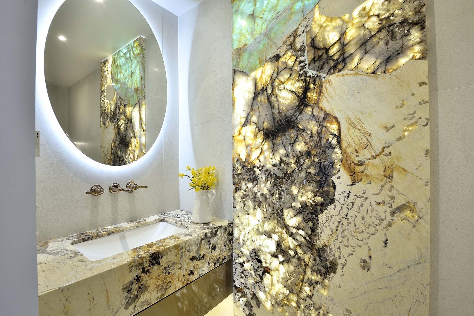 Absolutely exquisite stonework in the bathroom.