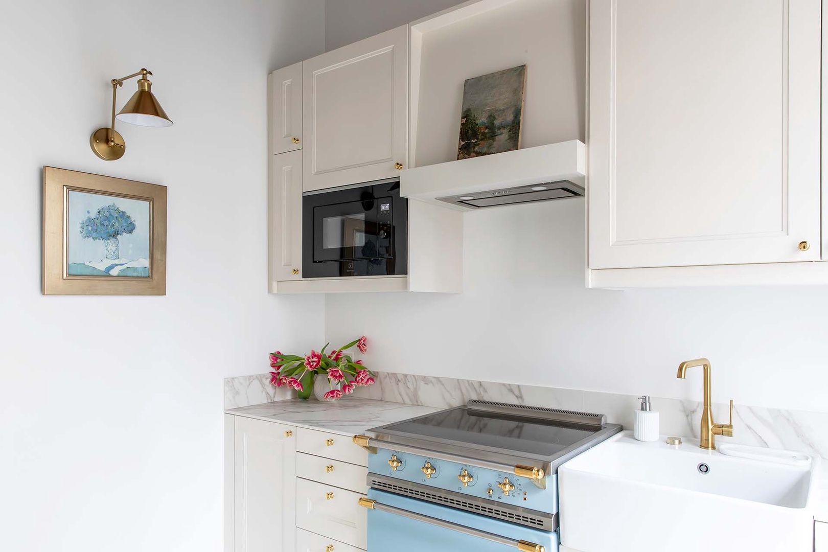 Gorgeous modern kitchen with luxury appliances.
