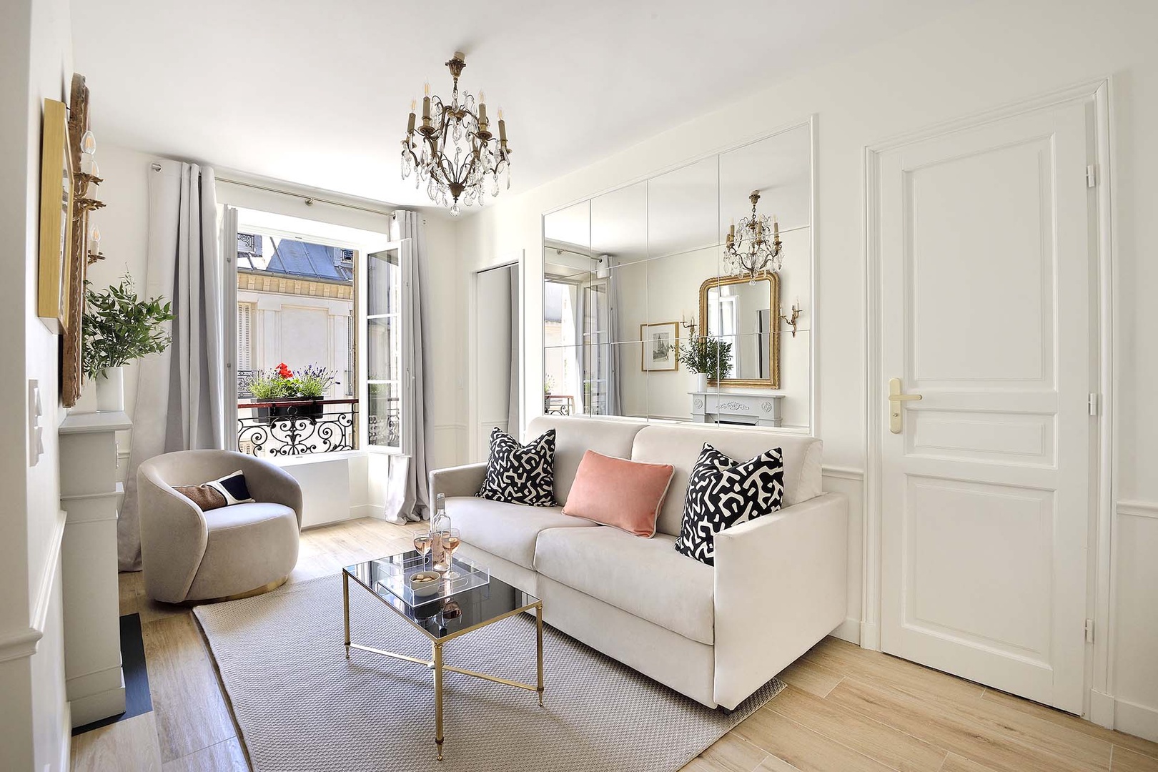 A beautiful welcome home at the Cassis!