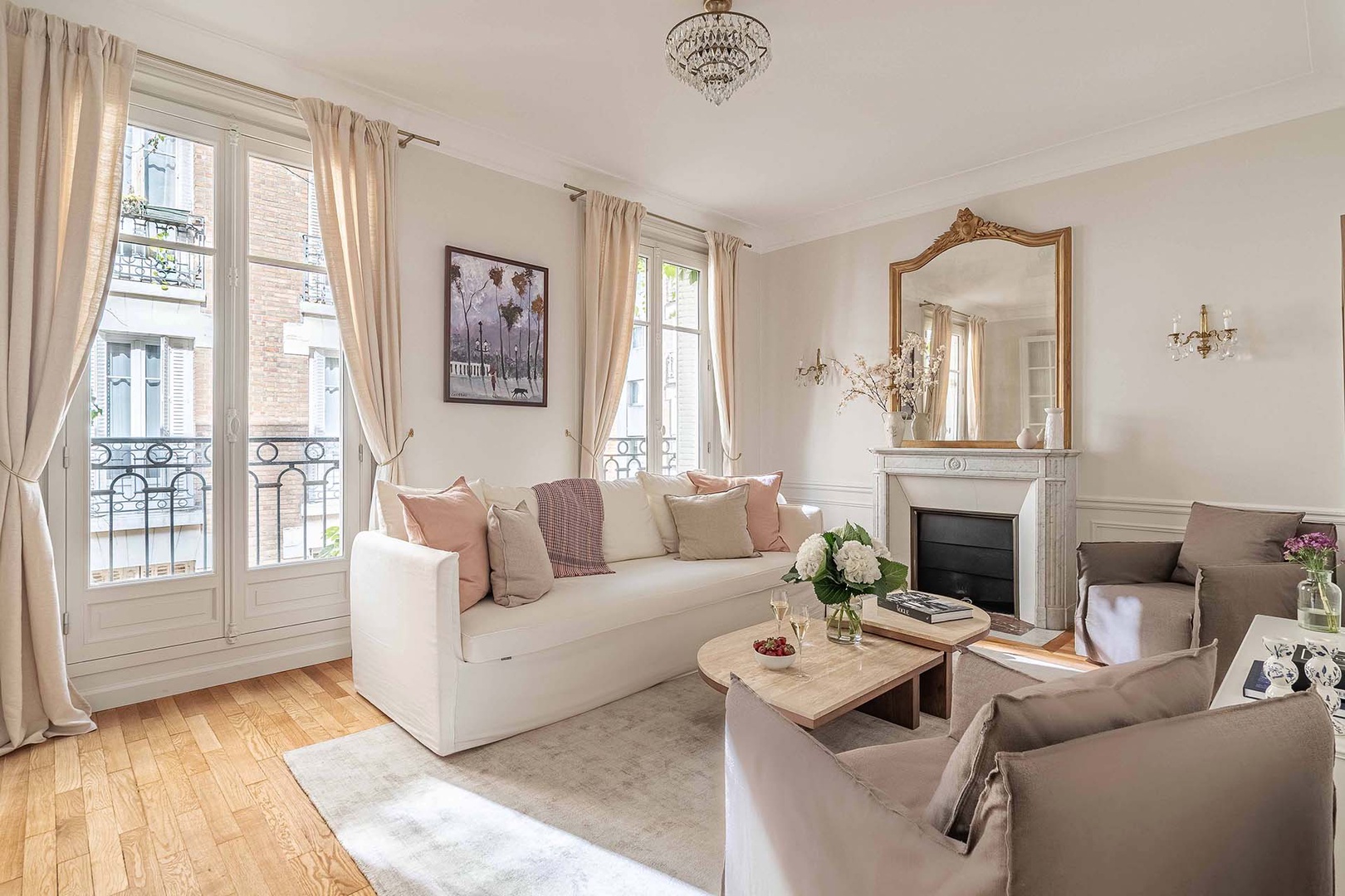 Feel right at home at the bright and peaceful Montrachet.