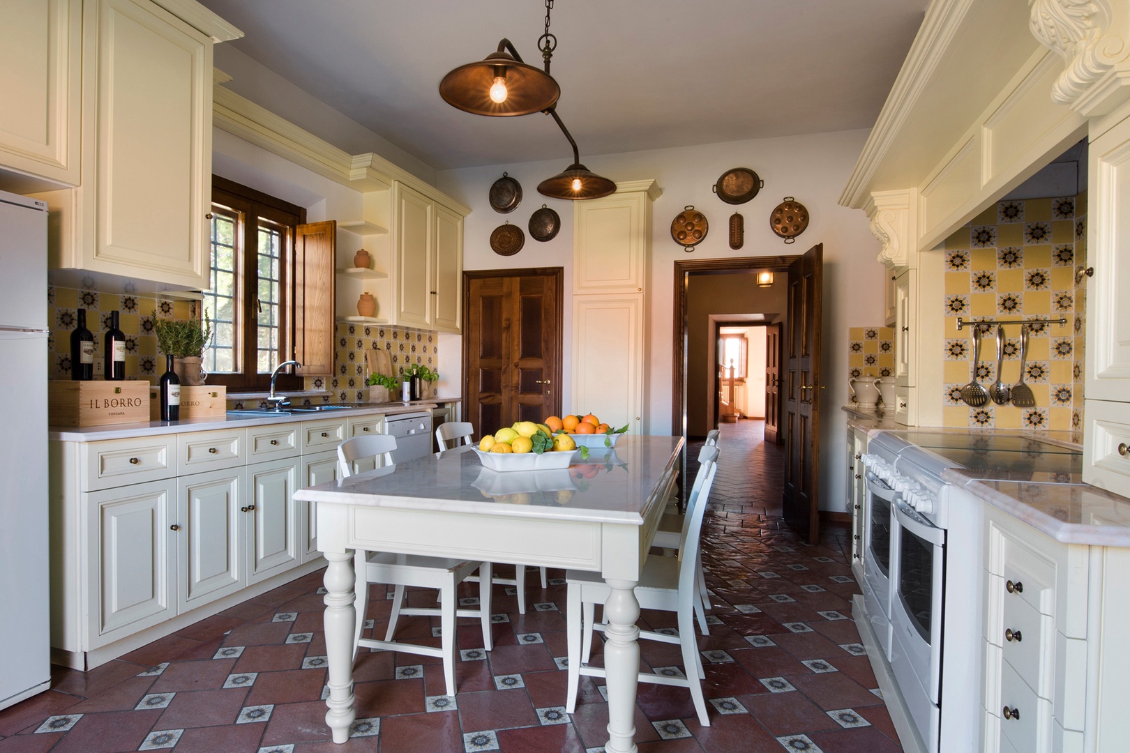 Tuscan style eat-in kitchen.