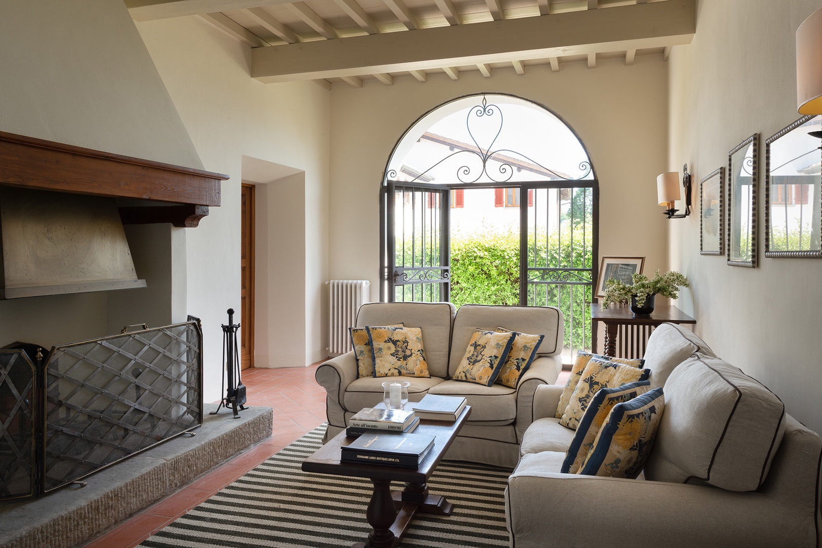 Cottage living room