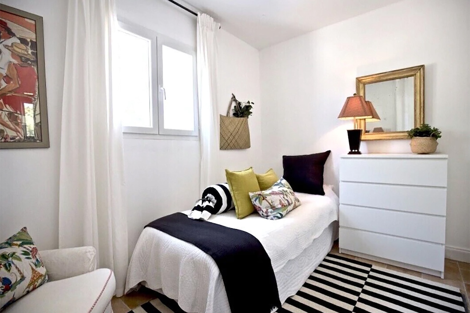 Cheery décor adds an extra dose of charm to bedroom 3