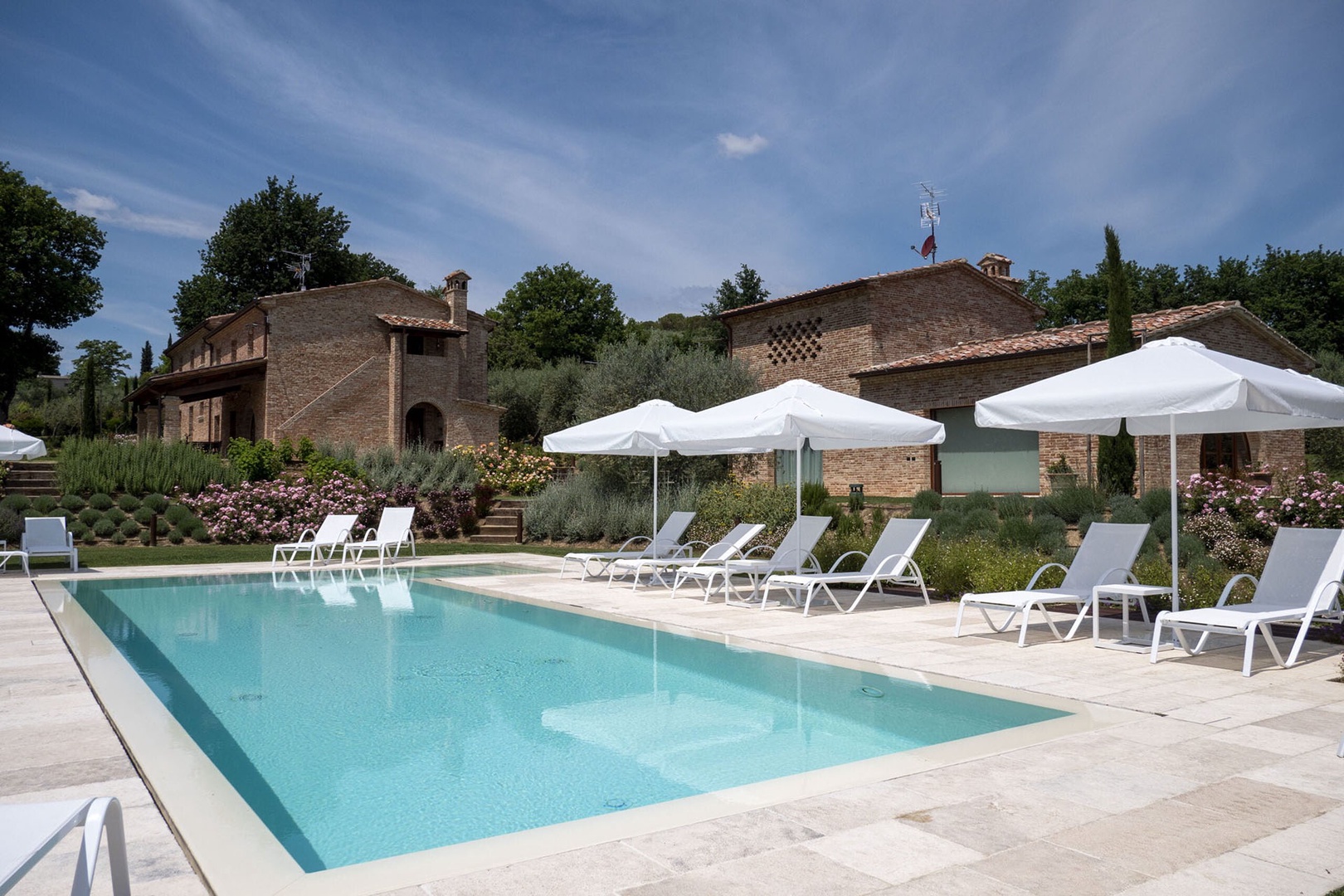 Enjoy a relaxing stay in Tuscany at the Melodia Villa.