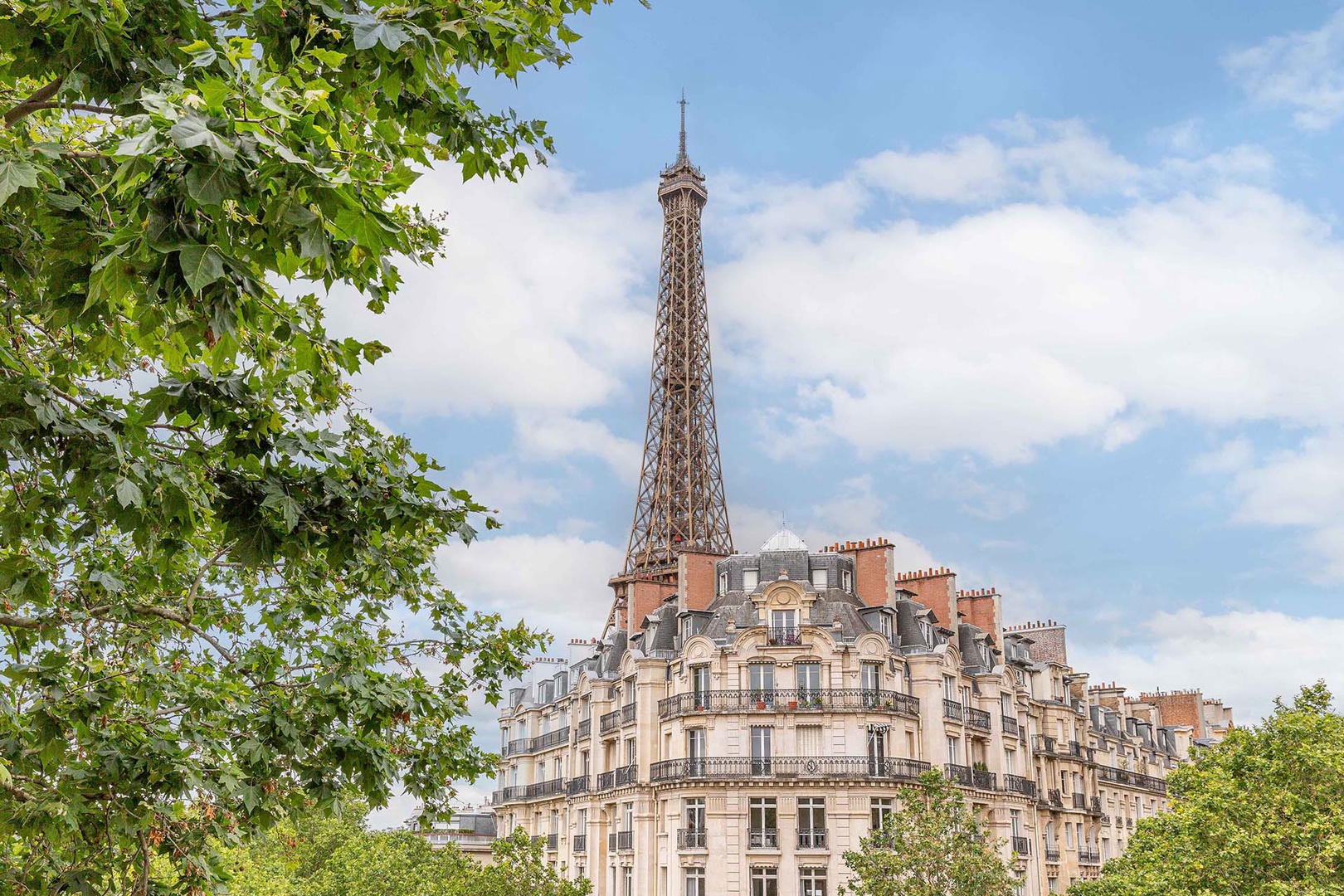 Unbelievable Eiffel Tower view from the Tavel in the 7th arrondissement.