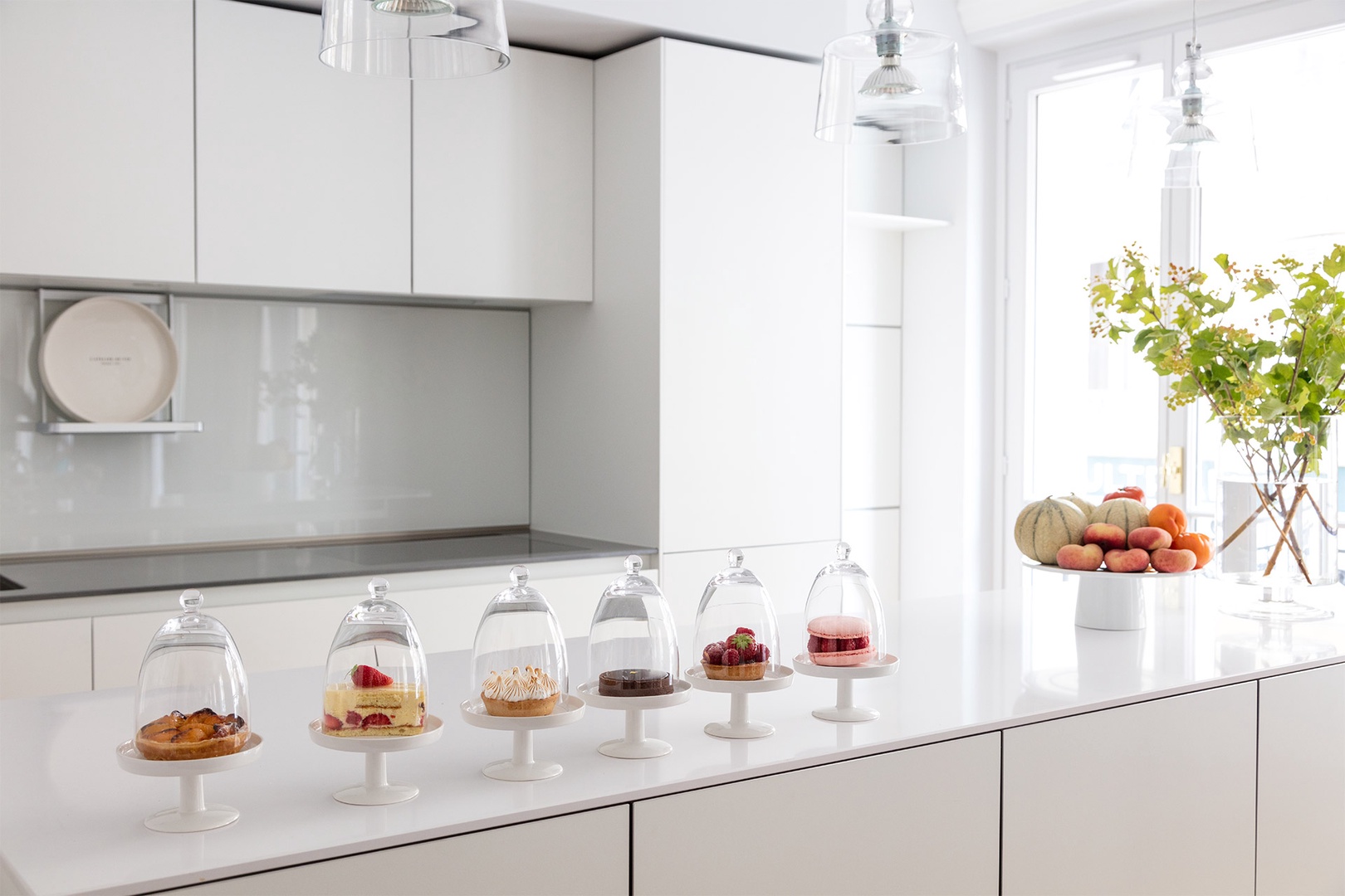 Lovely long counter in the kitchen