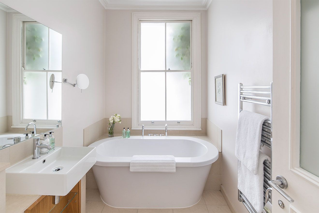 Enjoy a long soak in the luxurious tub in the en suite bathroom