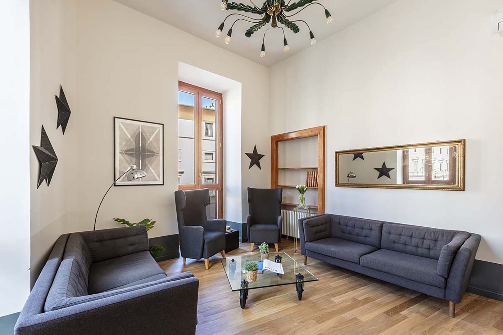 Welcome to the light filled Tartini Harmony apartment.