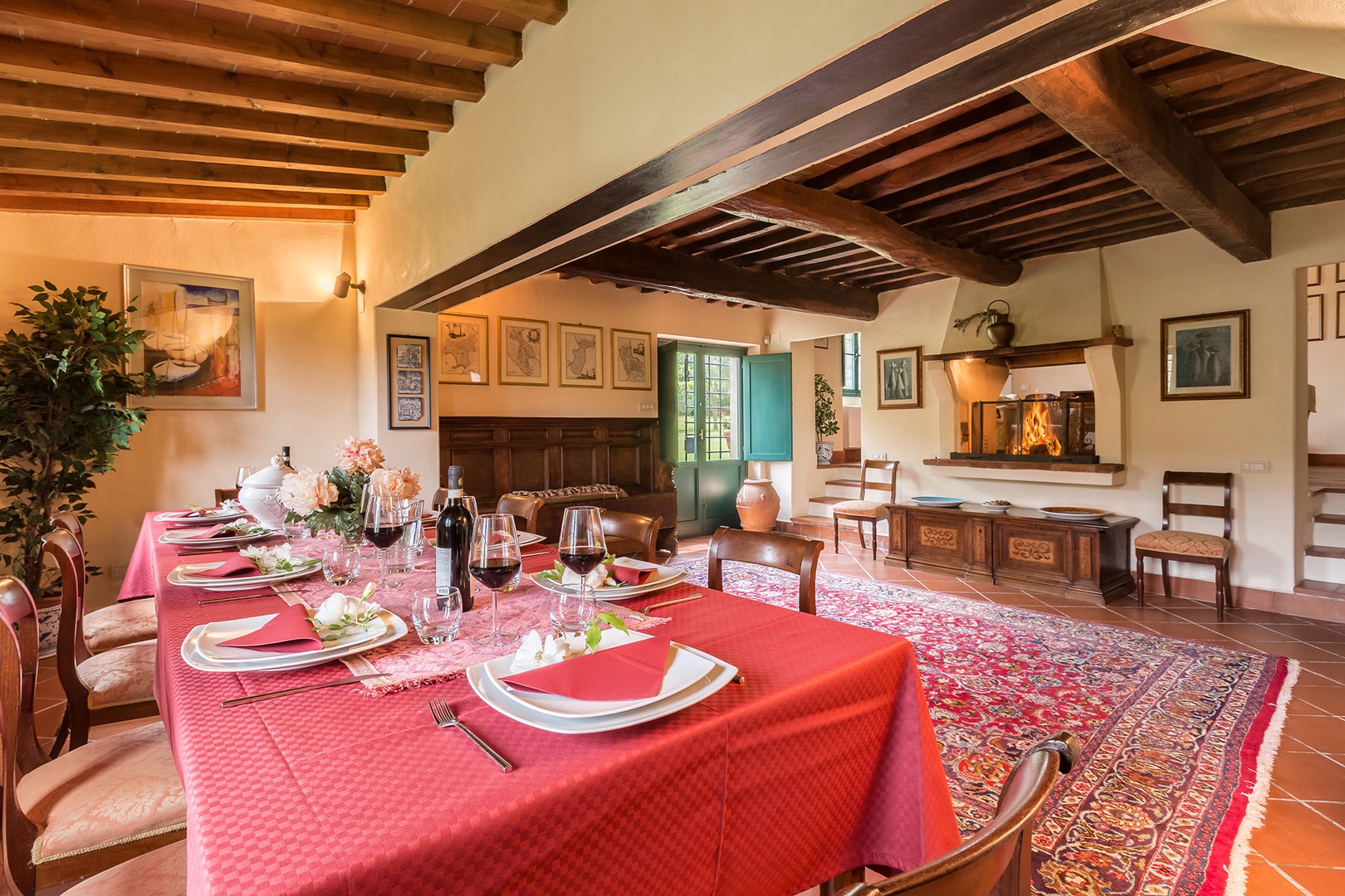 The large dining room seats 16. The massive table dates from the 1700s.