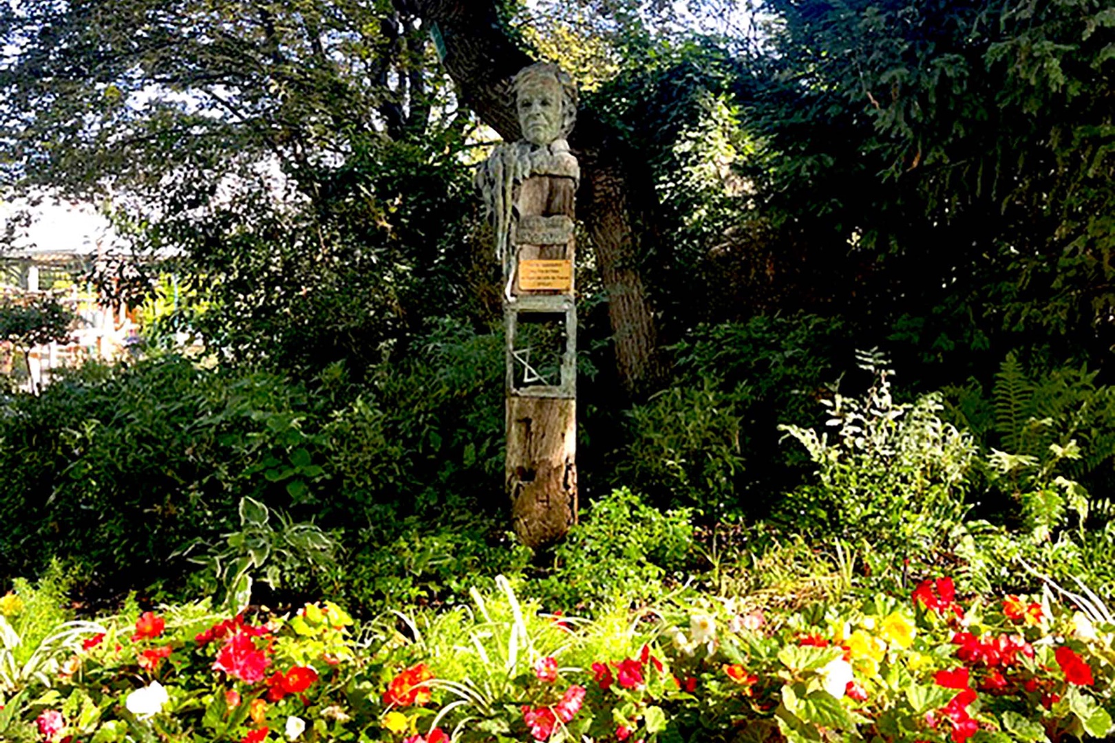 A lovely outdoor space right on your doorstep!