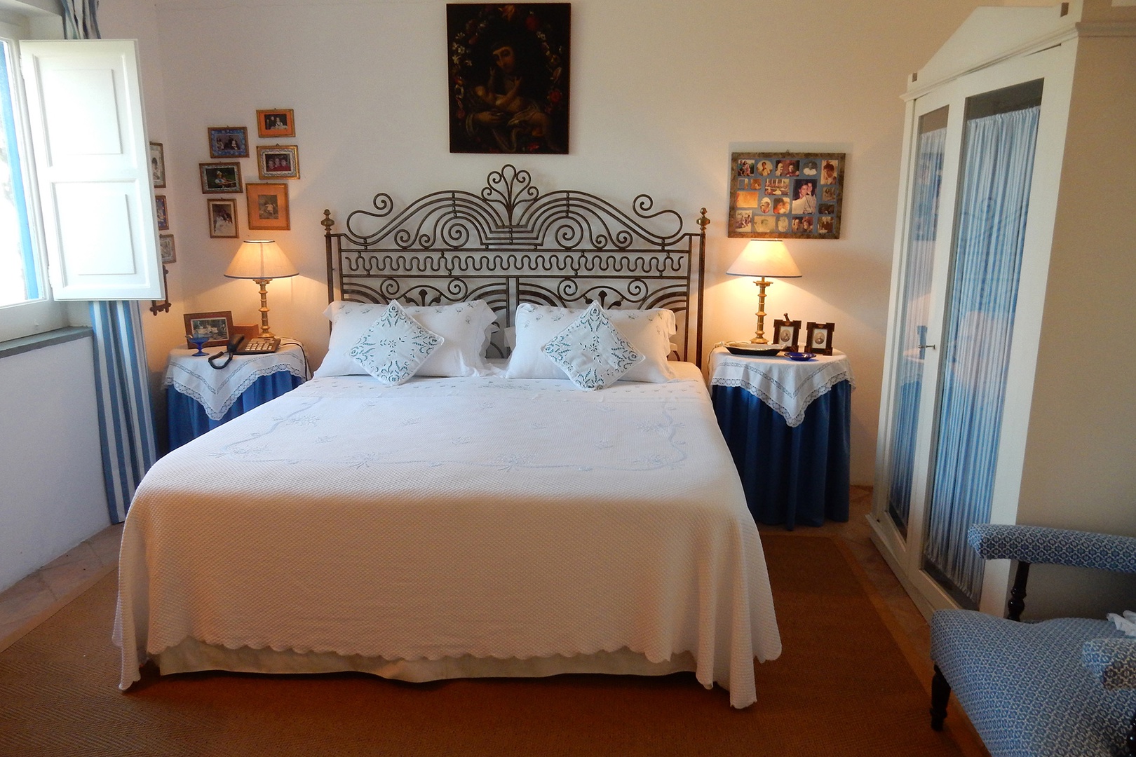 Ground floor bedroom 1 with intriguing headboard. En suite bathroom.