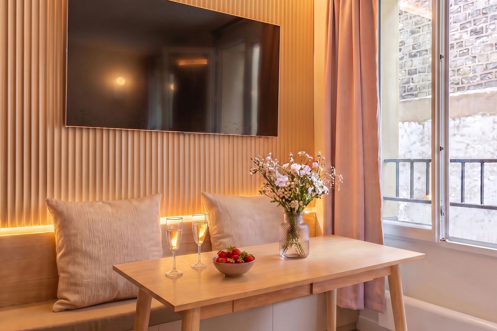 Bandol is a charming one-bedroom apartment with open plan living area.