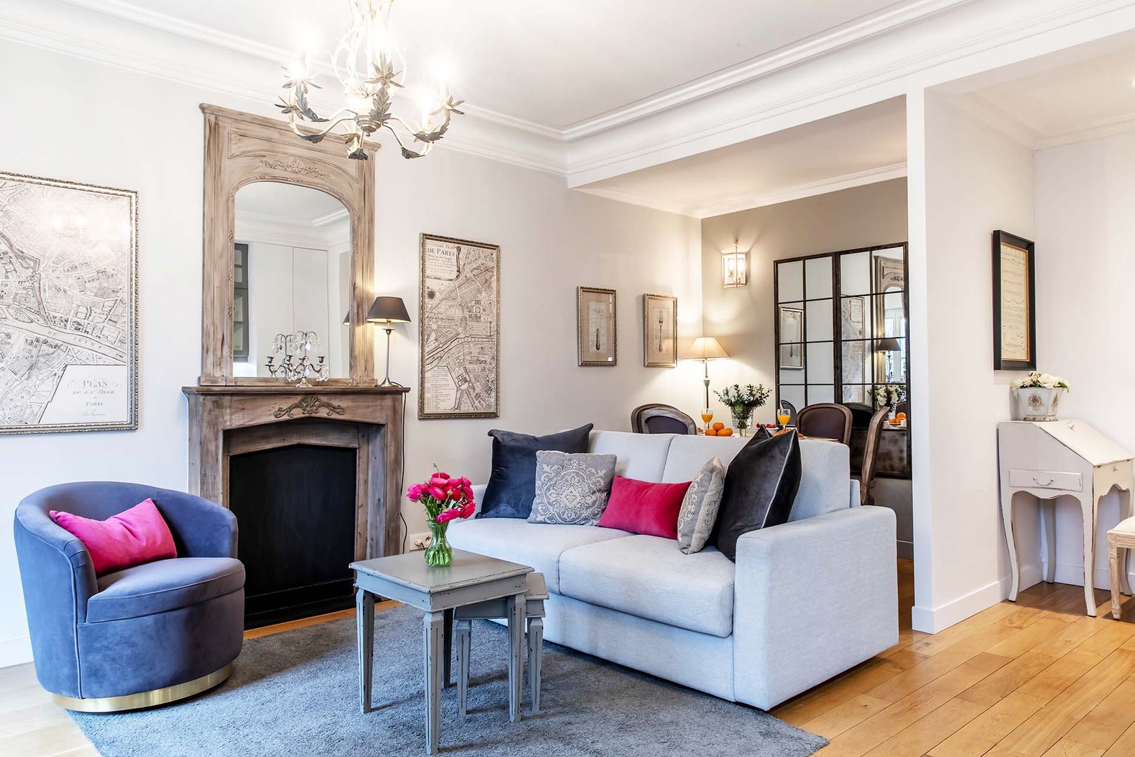 Elegant open-plan living room, kitchen and dining area.