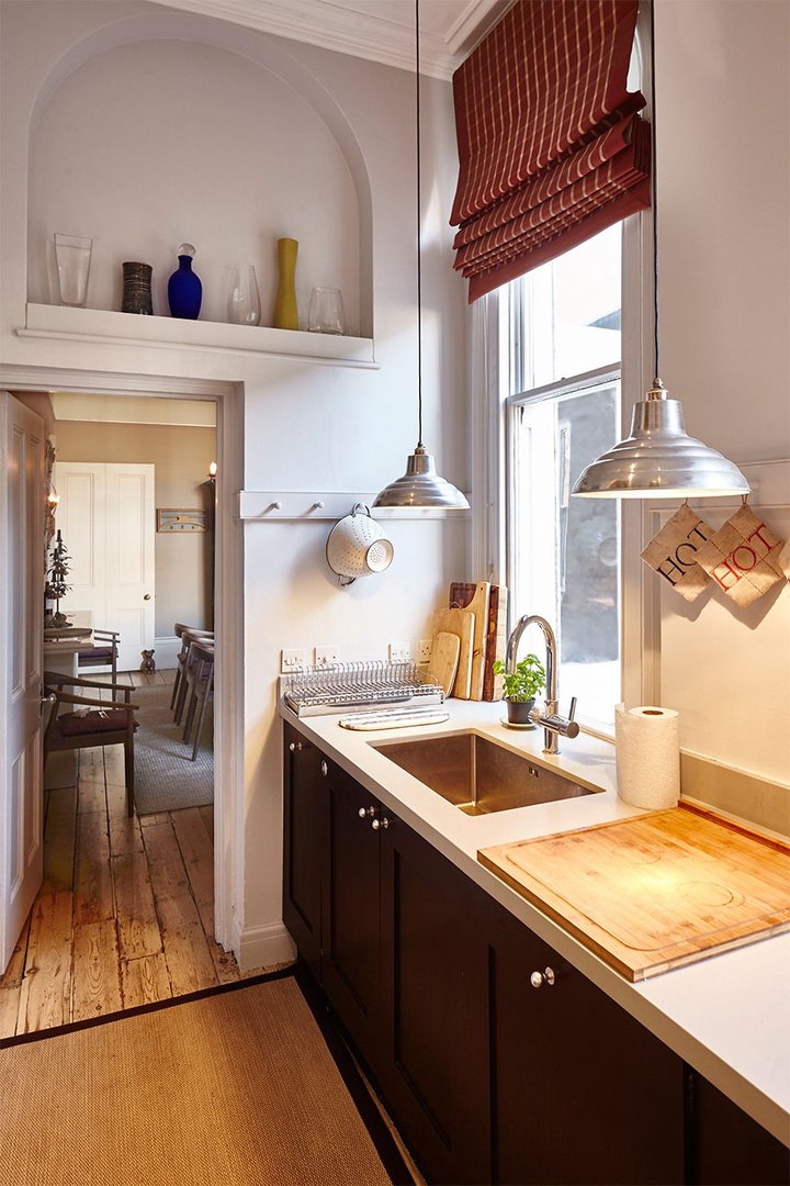 Large counters make cooking a breeze!