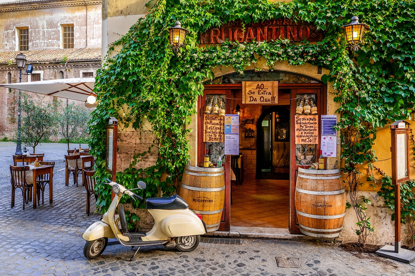 Trastevere is one of Rome's most charming neighborhoods!