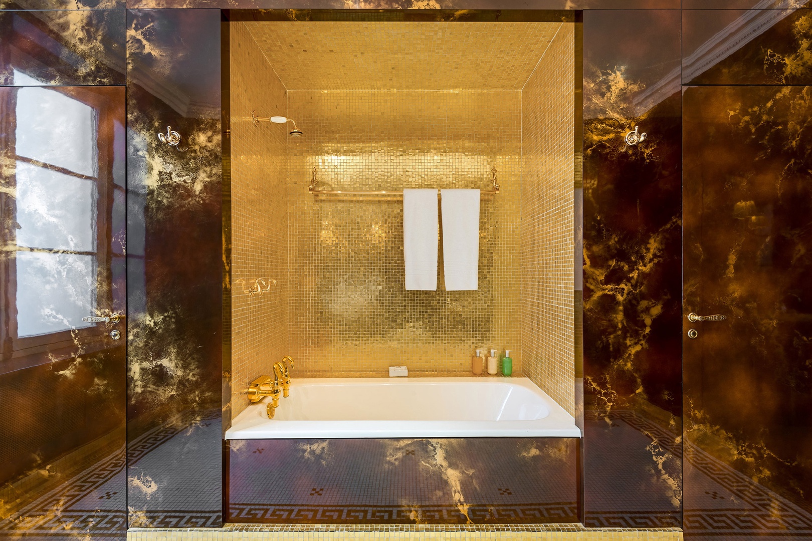 Enjoy a truly royal soak in the gorgeous alcove!