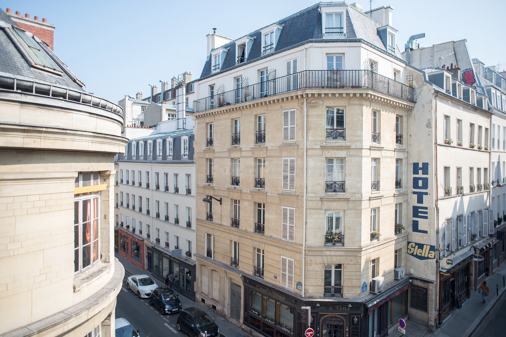 The Forez is located in the stunning and historic 6th arrondisement of Paris.