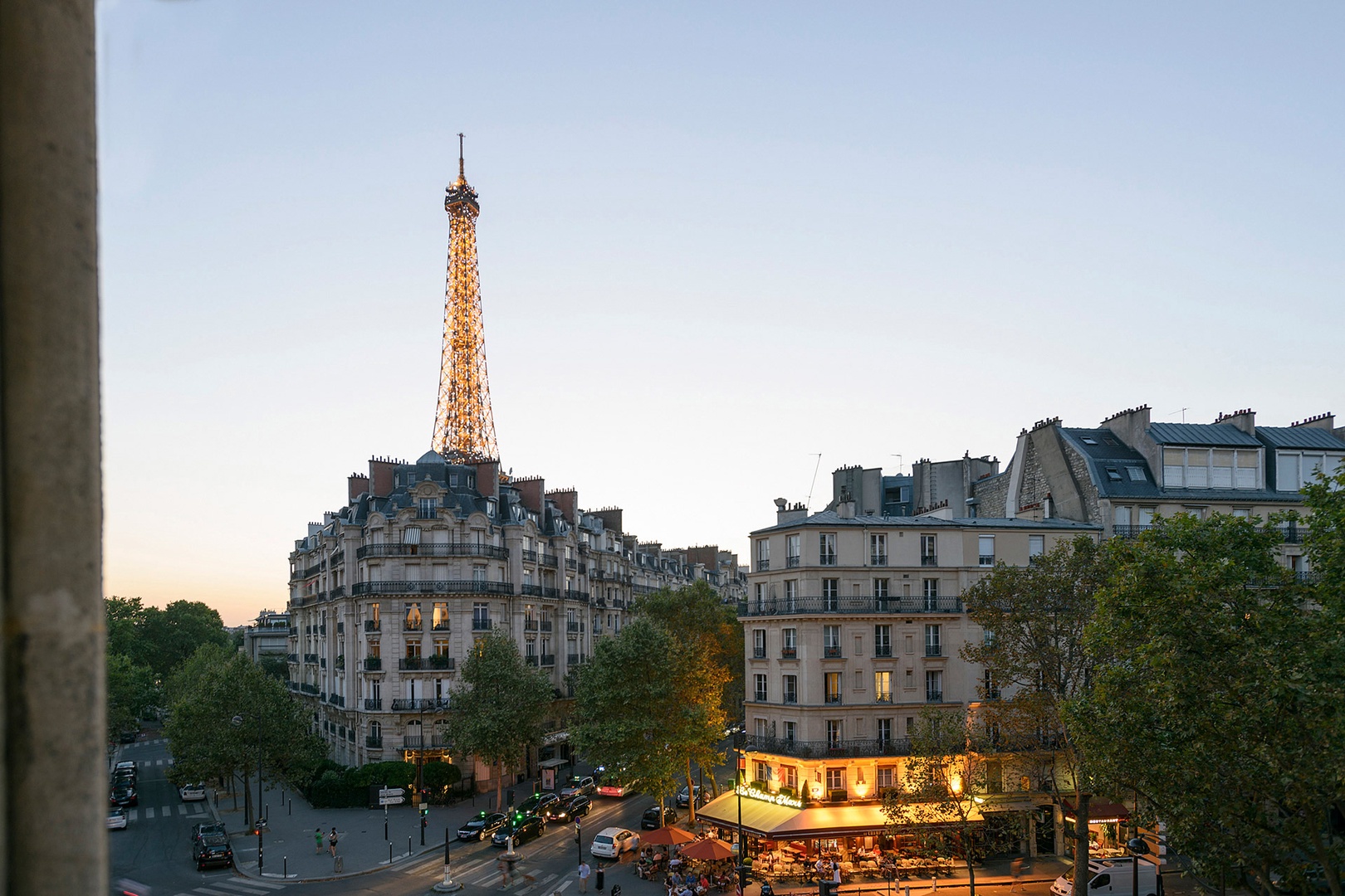 Watch the sunset and the Eiffel Tower light up at night!