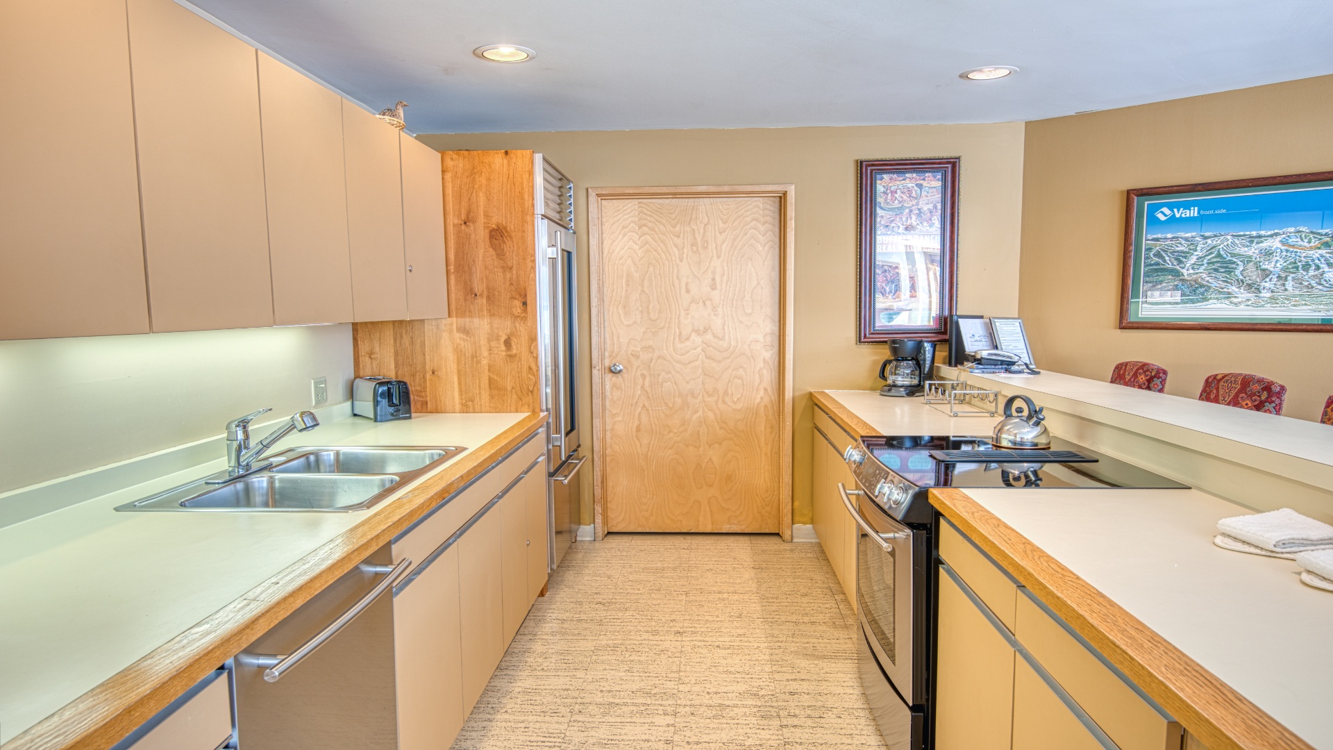 vailspa-206_8304-kitchen_50830538717_o
