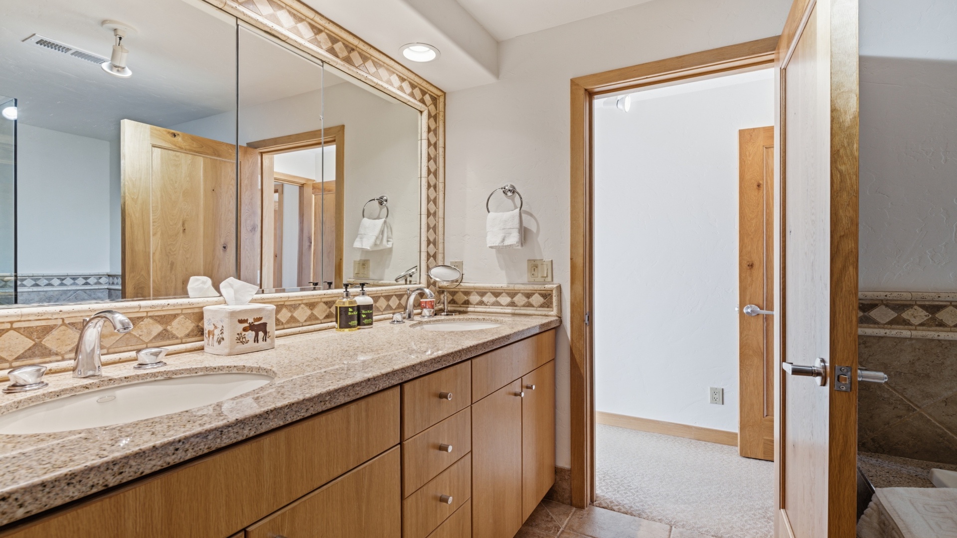 vailspa-503-8216_55495871155_o