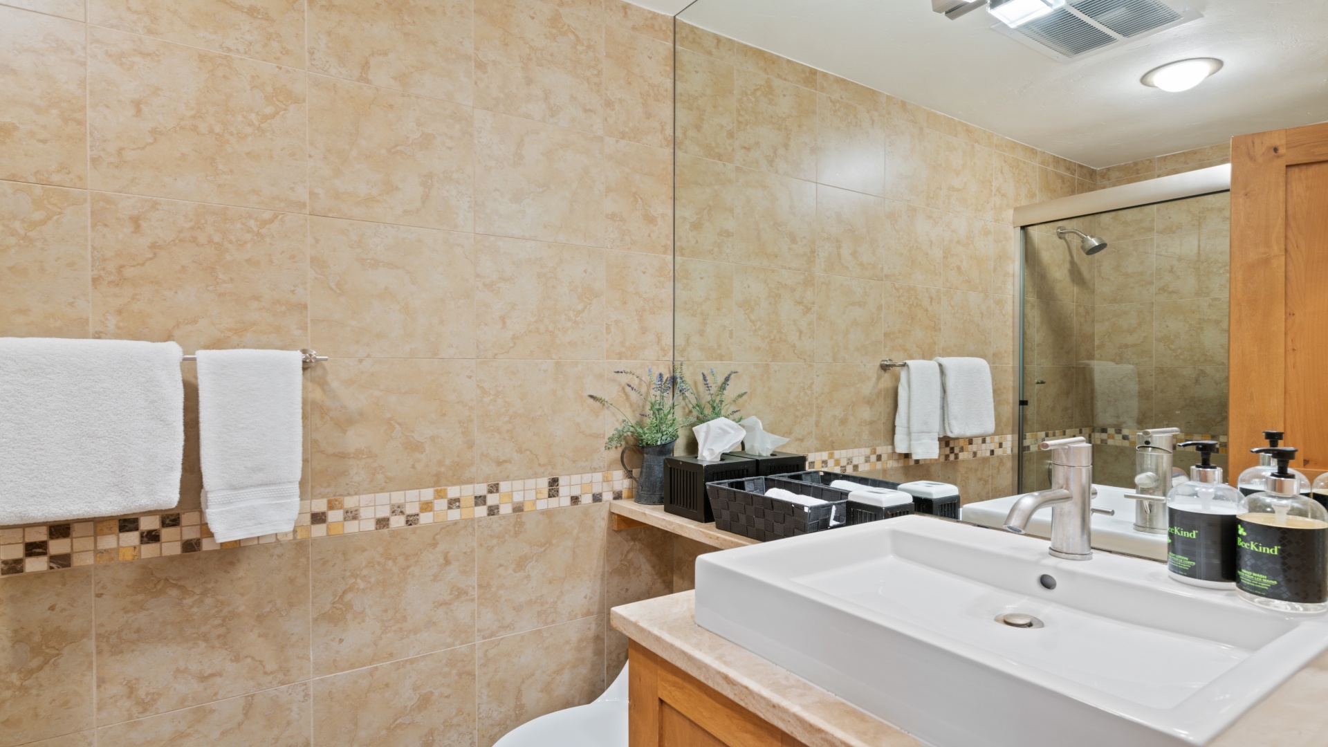 vailspa-109-1080_53229450097_o