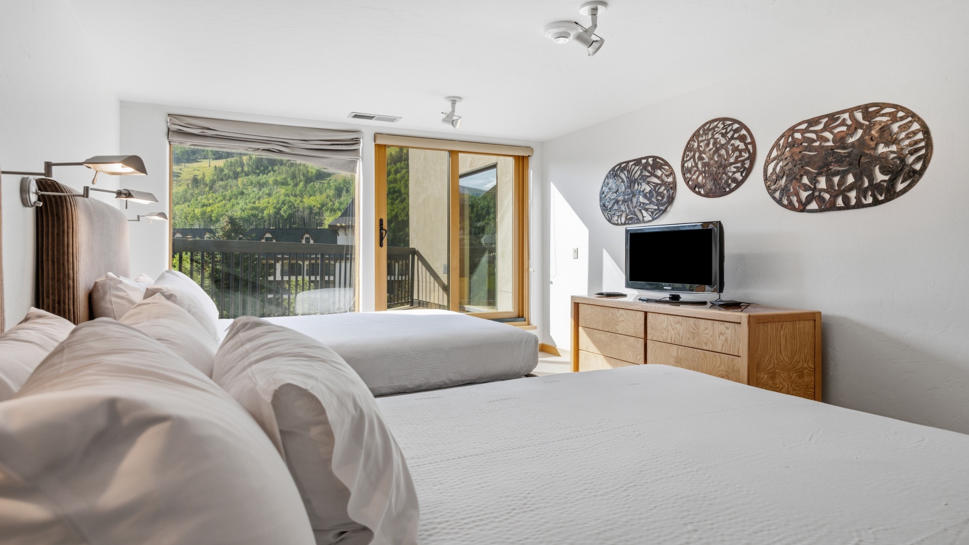 vailspa-503-8261_55495654624_o