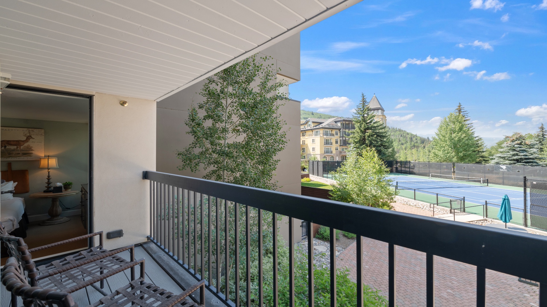vailspa-203-7938_54705182135_o
