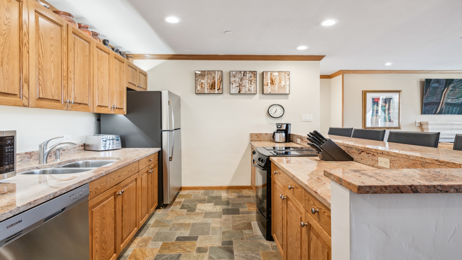 vailspa-315-4209_53288552448_o