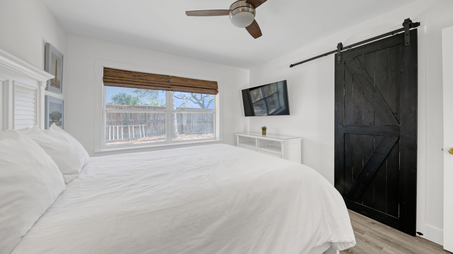 The 2nd bedroom offers a queen size bed and walk-in closet!