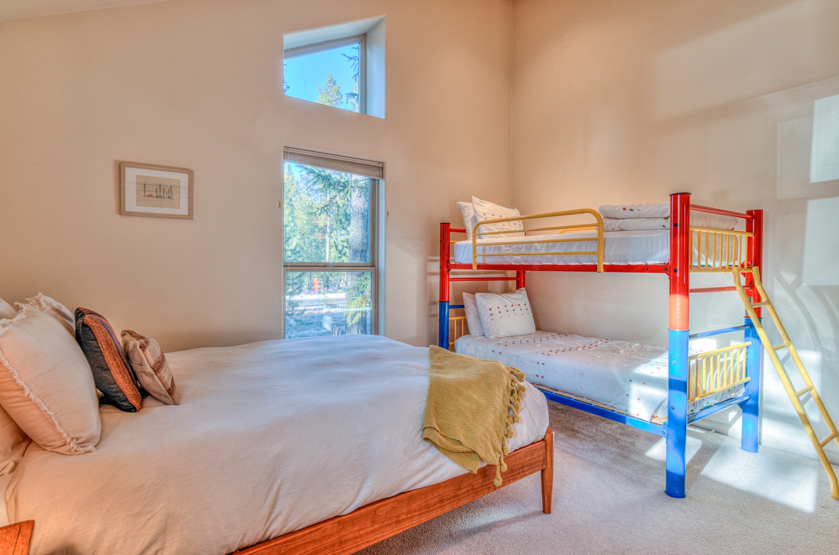 Queen bedroom with Twin bunk beds