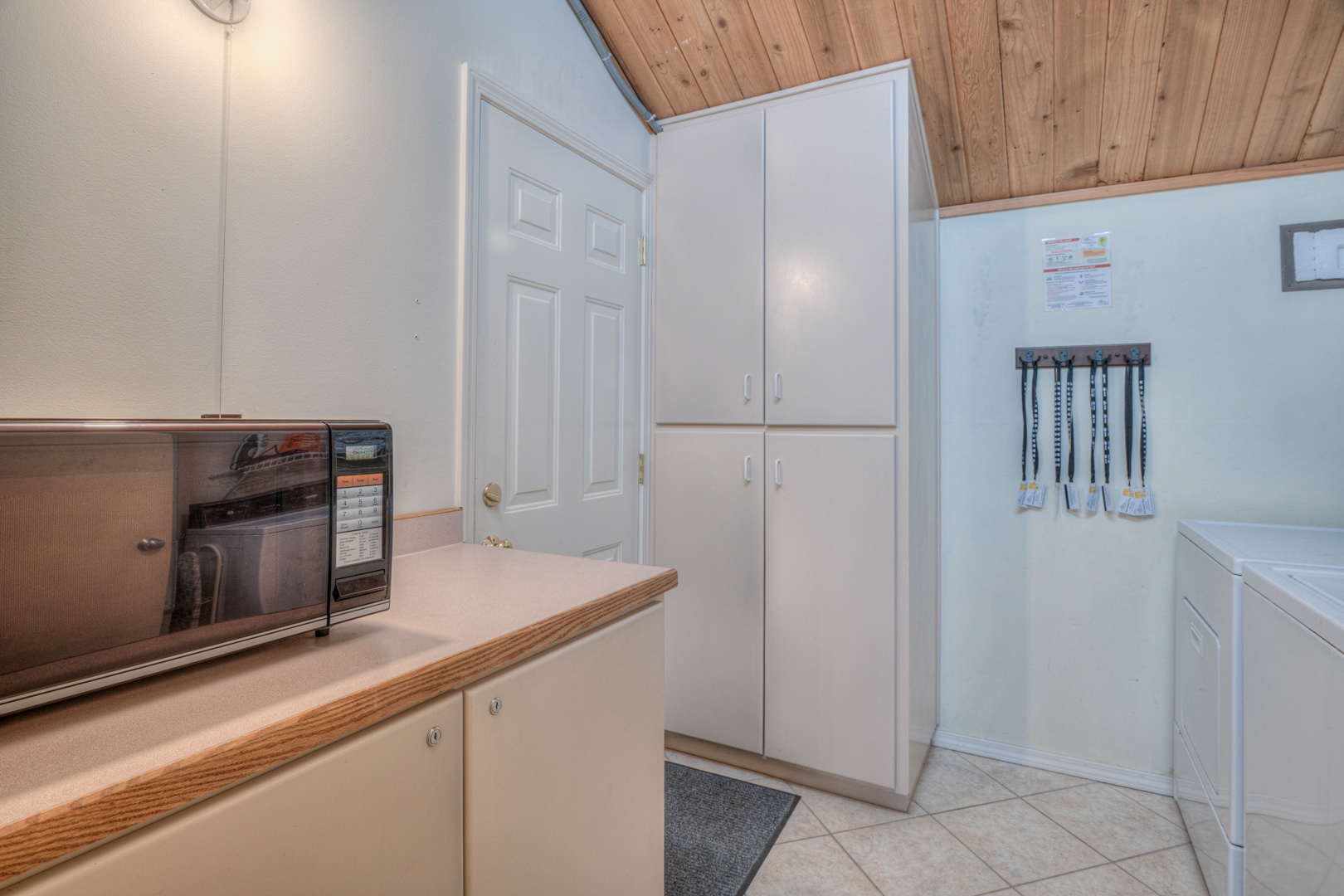 Laundry room and Butlers Pantry
