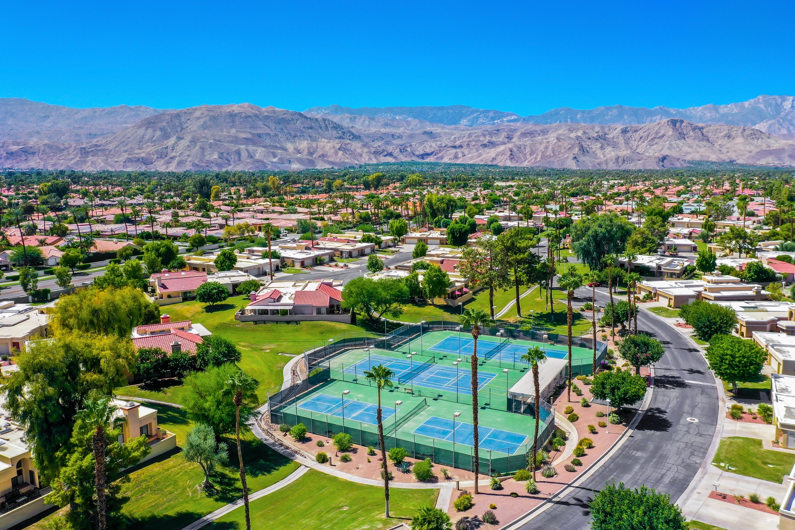 Tennis & Pickleball