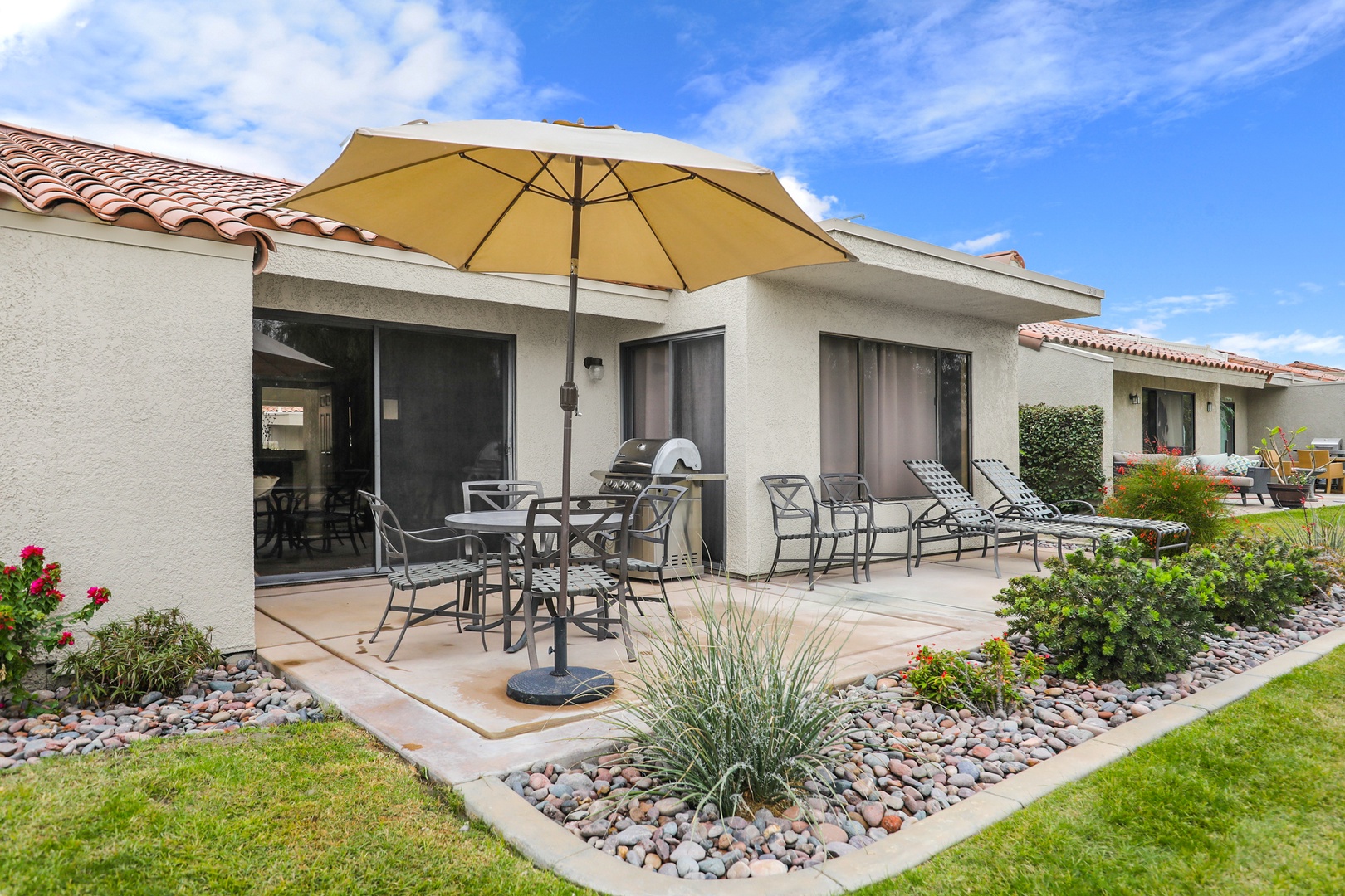 Palm Desert Resort Country Club, “The Resorter” Palm Desert Rancho