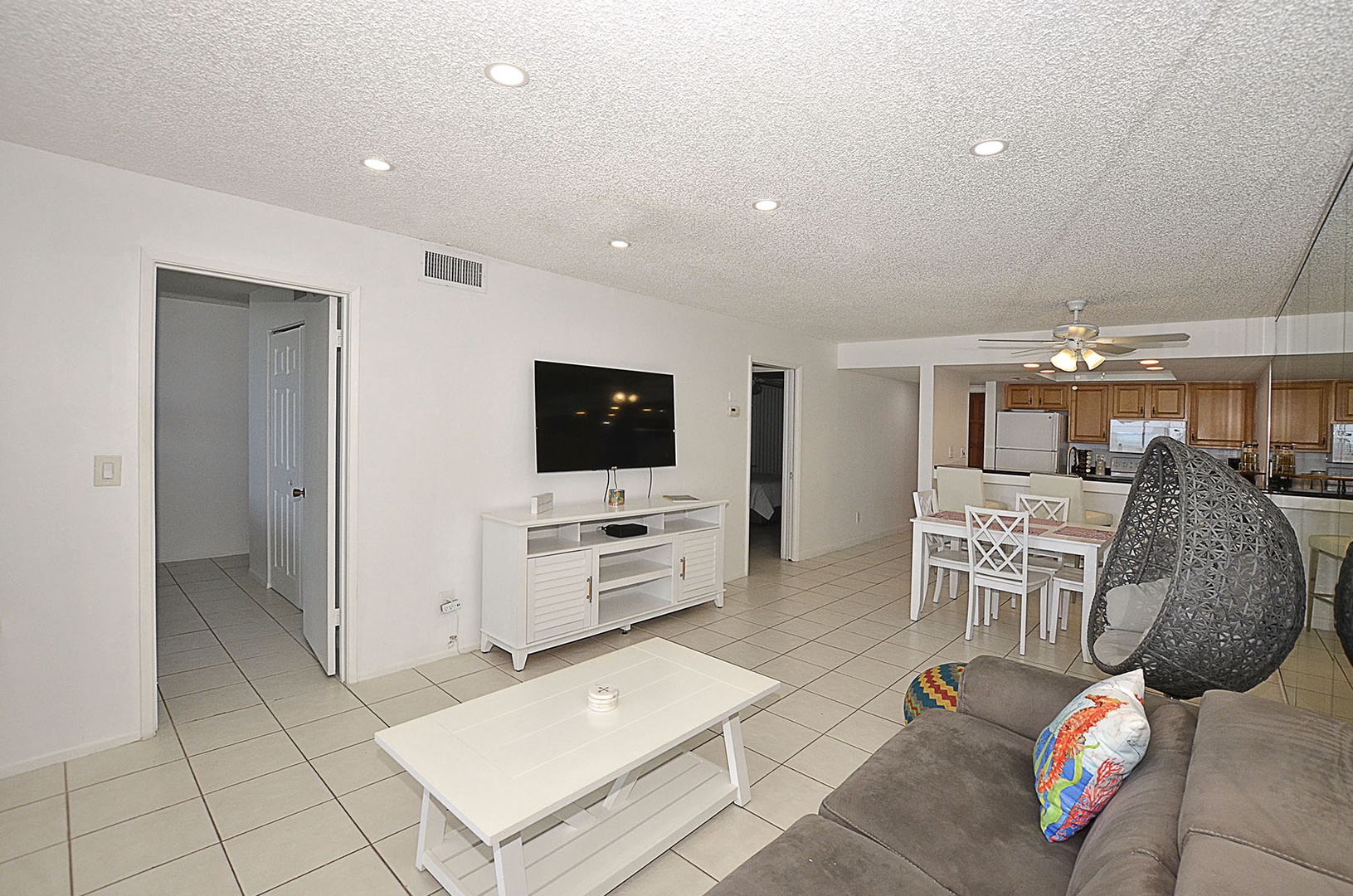 Living Room with flat screen TV