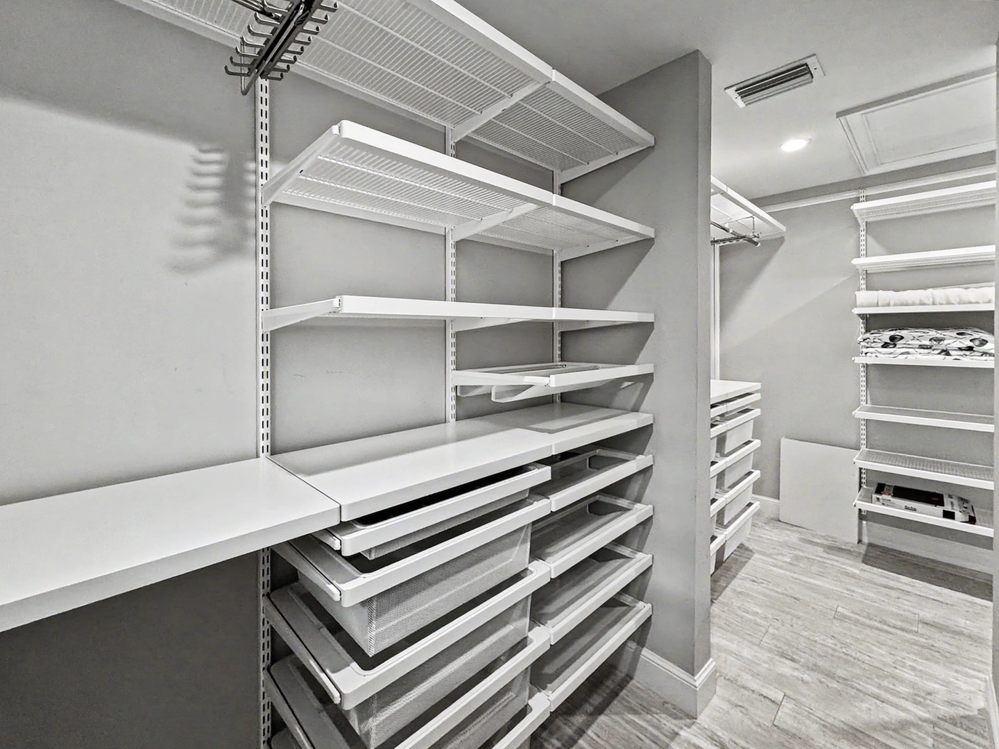 Main Bedroom walk-in closet