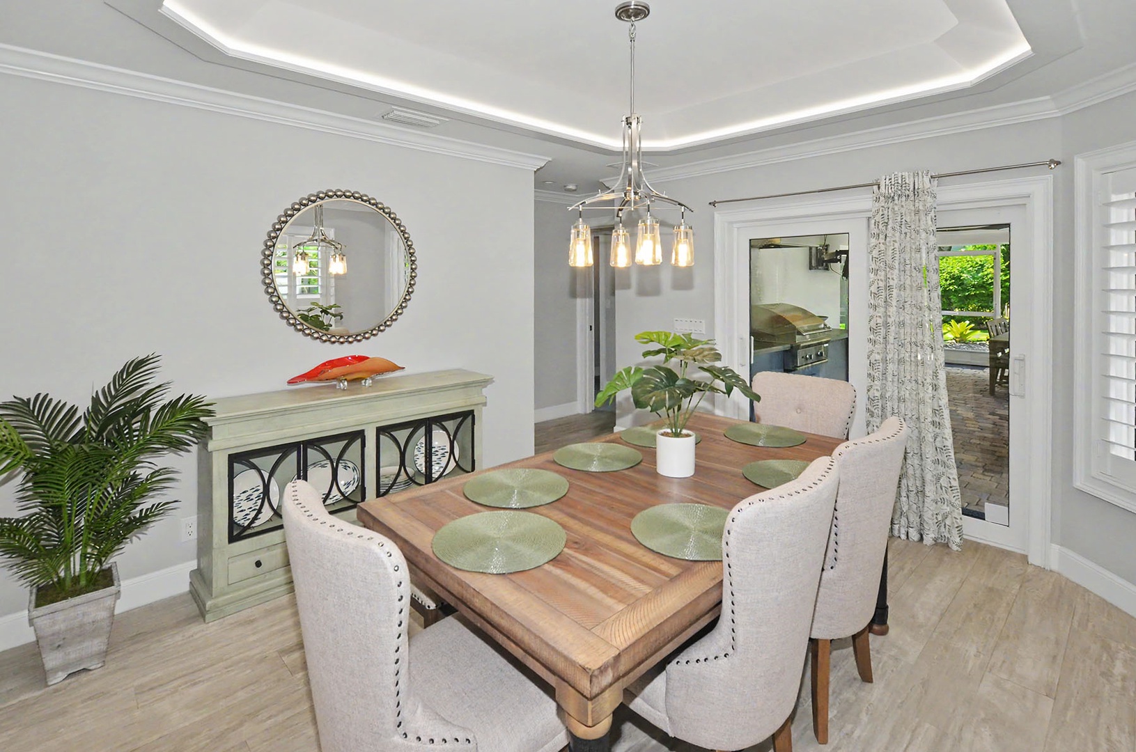 Dining Room with seating for six