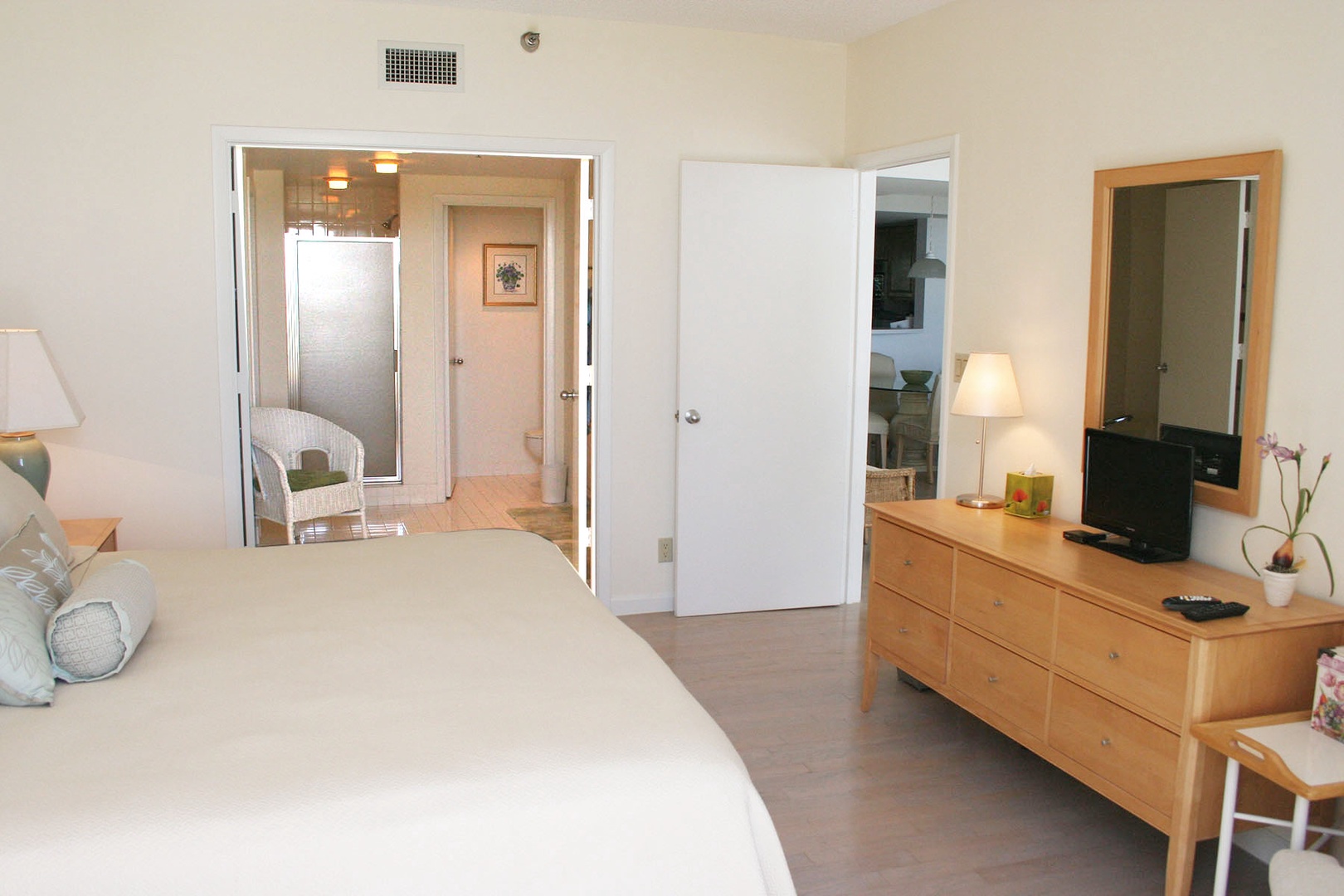 Primary Bedroom with ensuite bathroom