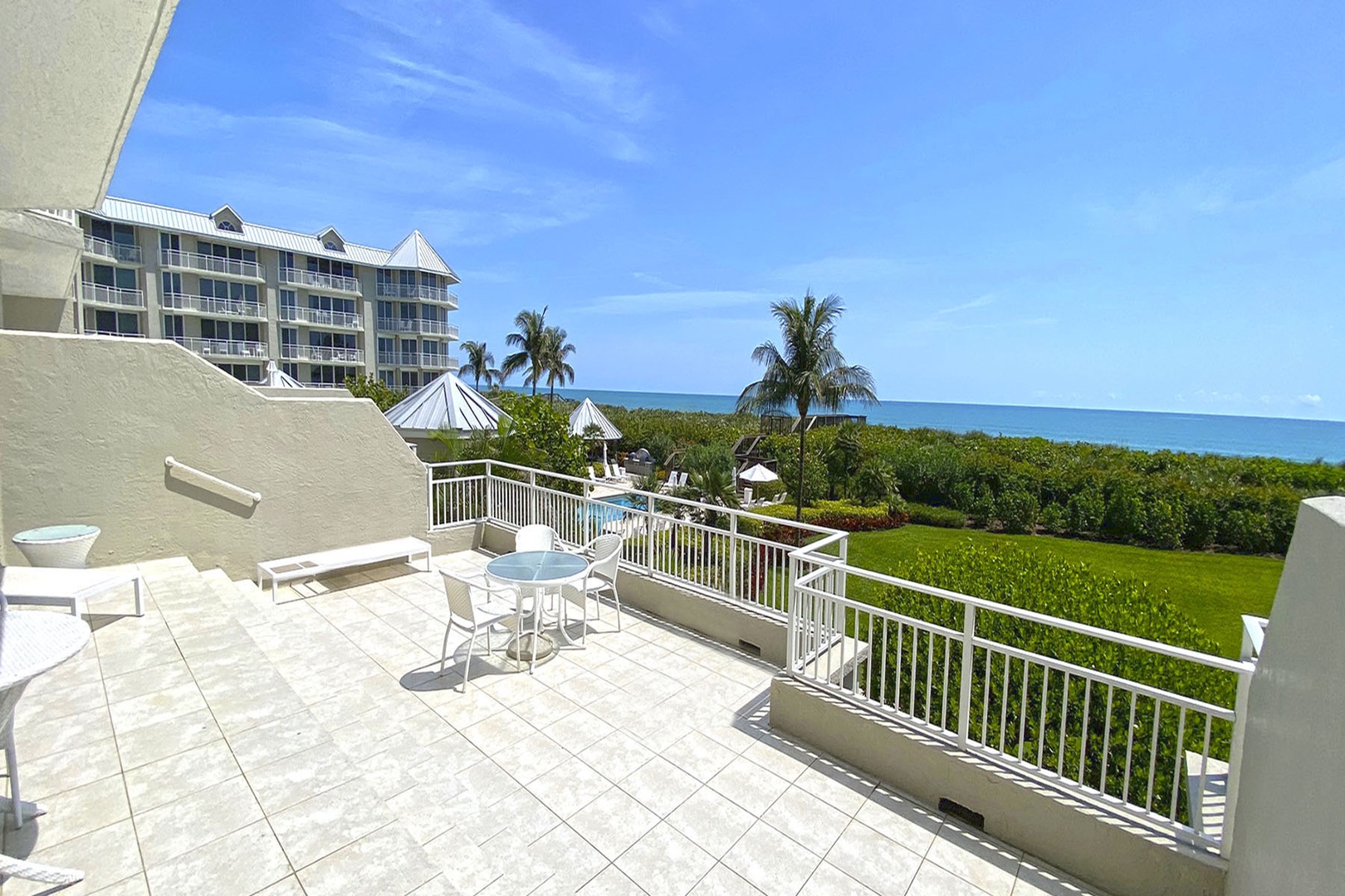 Balcony lower level sun deck