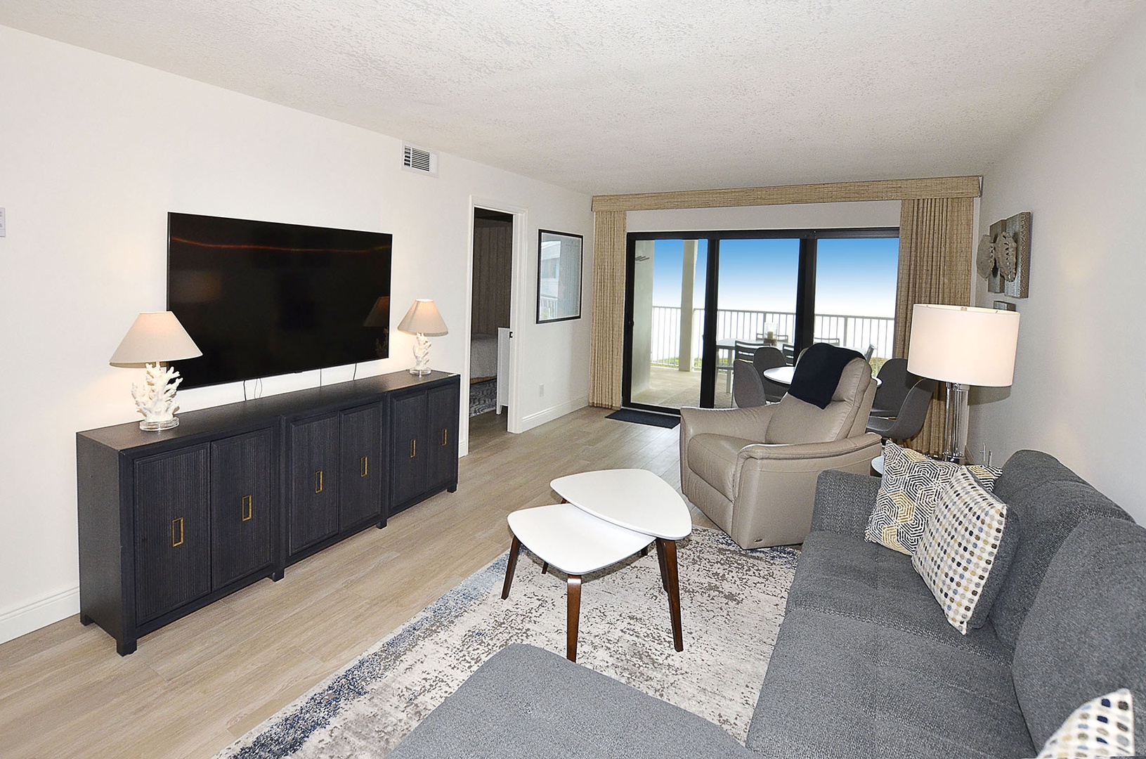 Living Room with flat screen TV