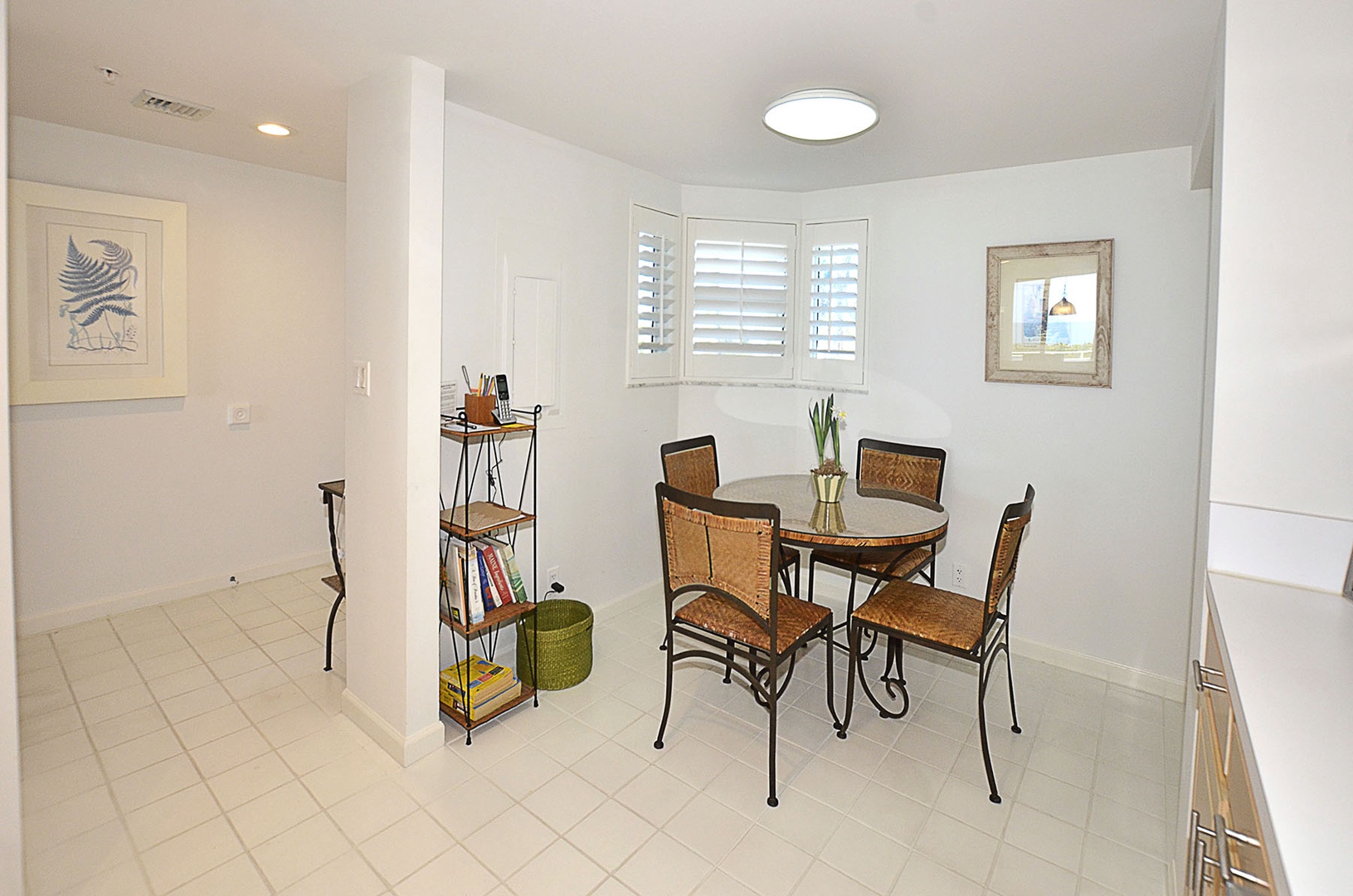Breakfast nook in Kitchen