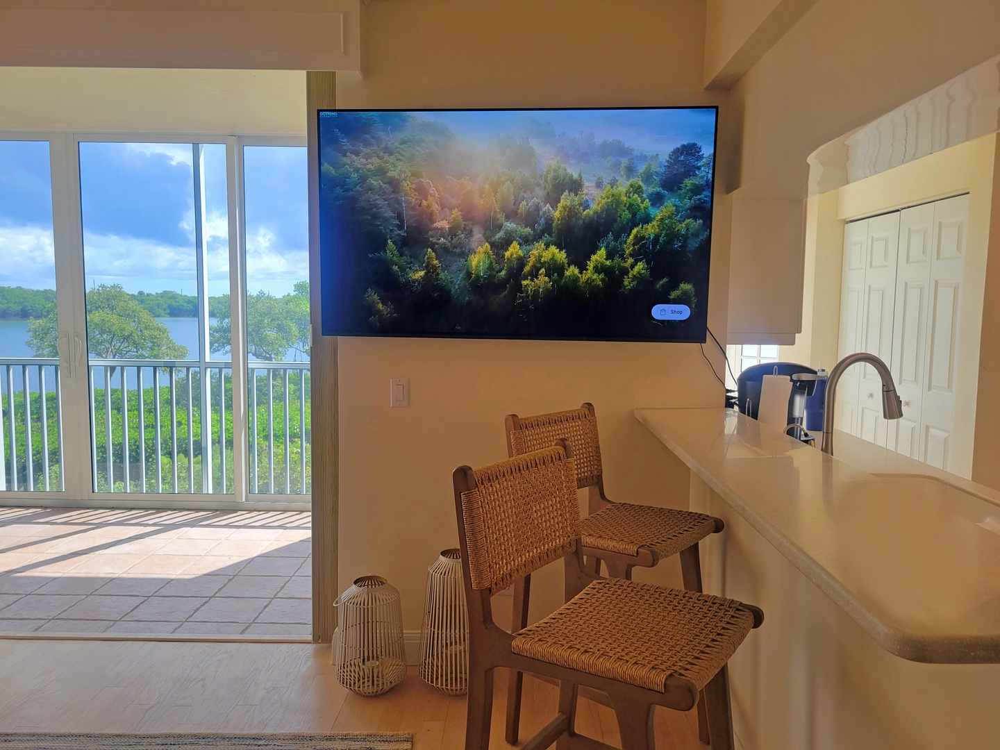 Breakfast Bar