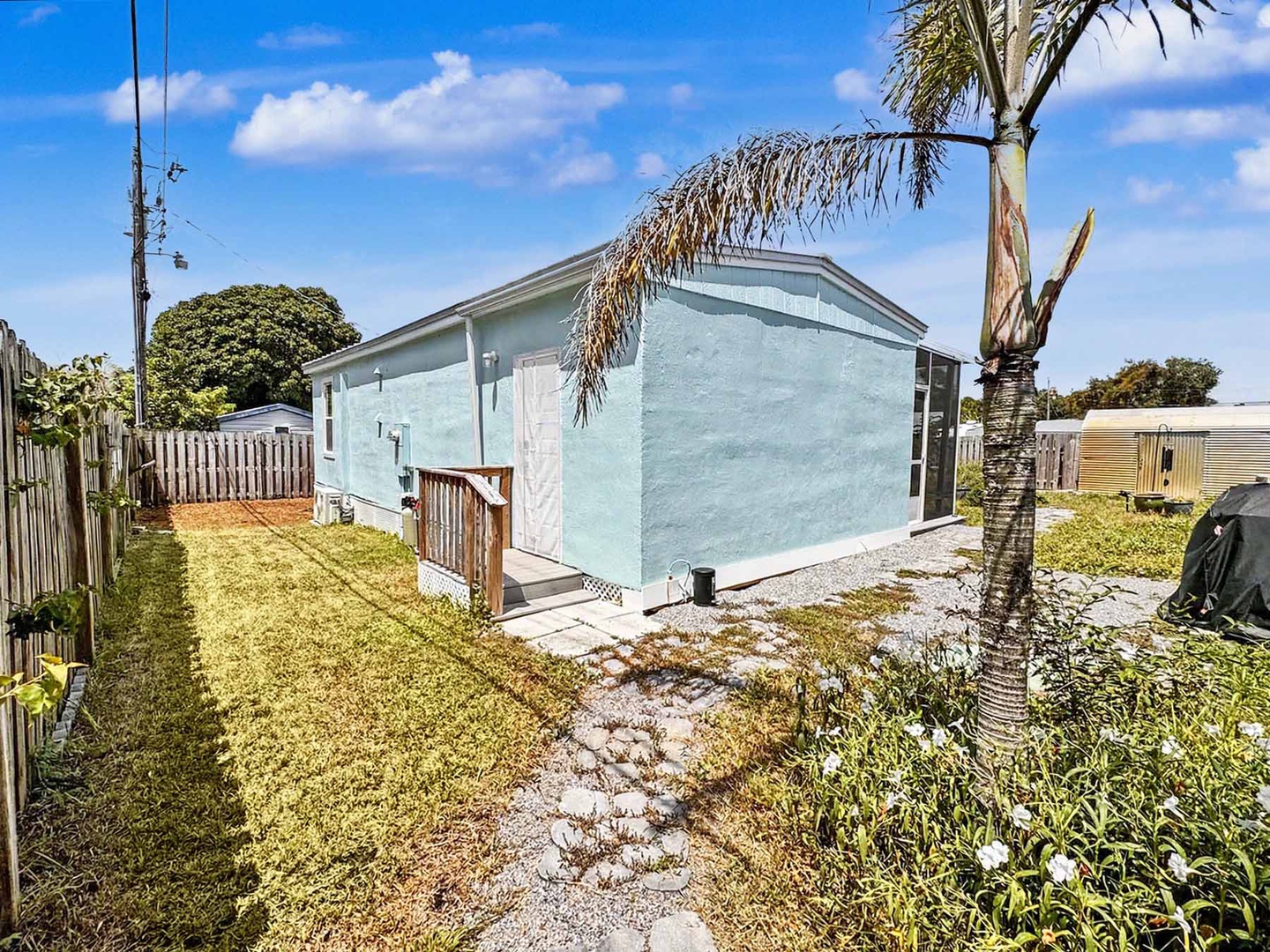 Back side yard