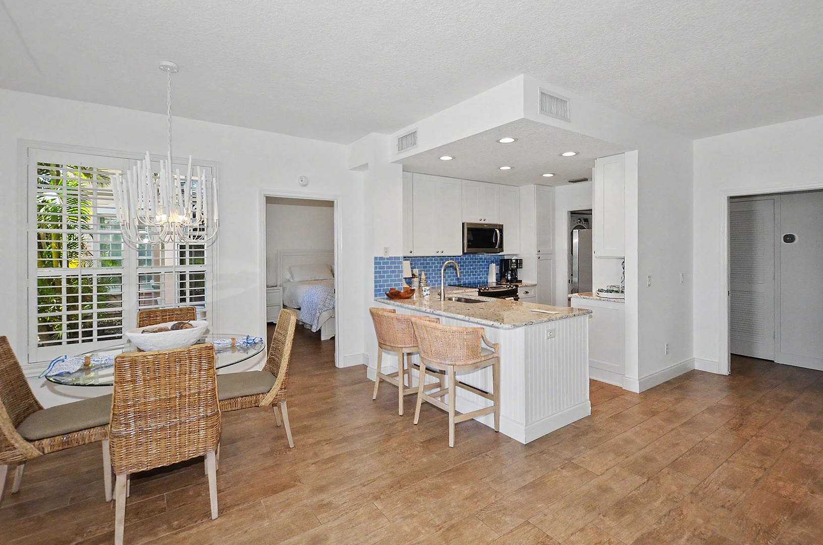Kitchen / Dining