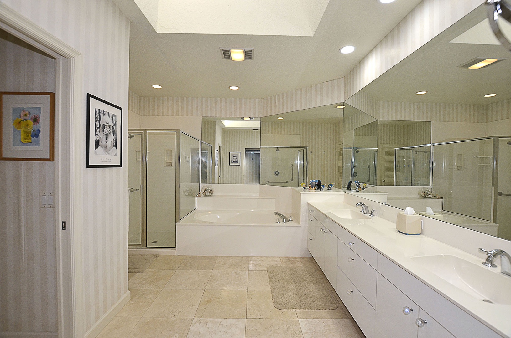 Primary Bedroom Ensuite Bathroom