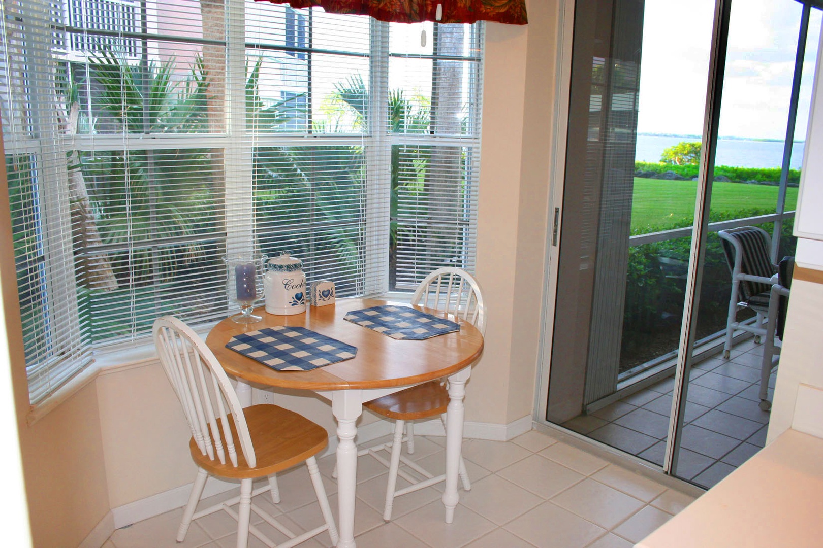 Breakfast Nook in Kitchen