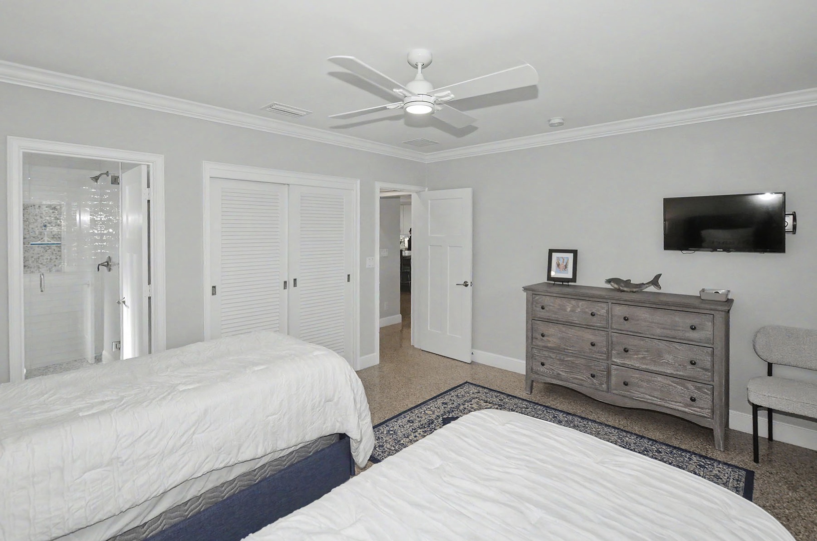 Guest Bedroom #3 with twin beds