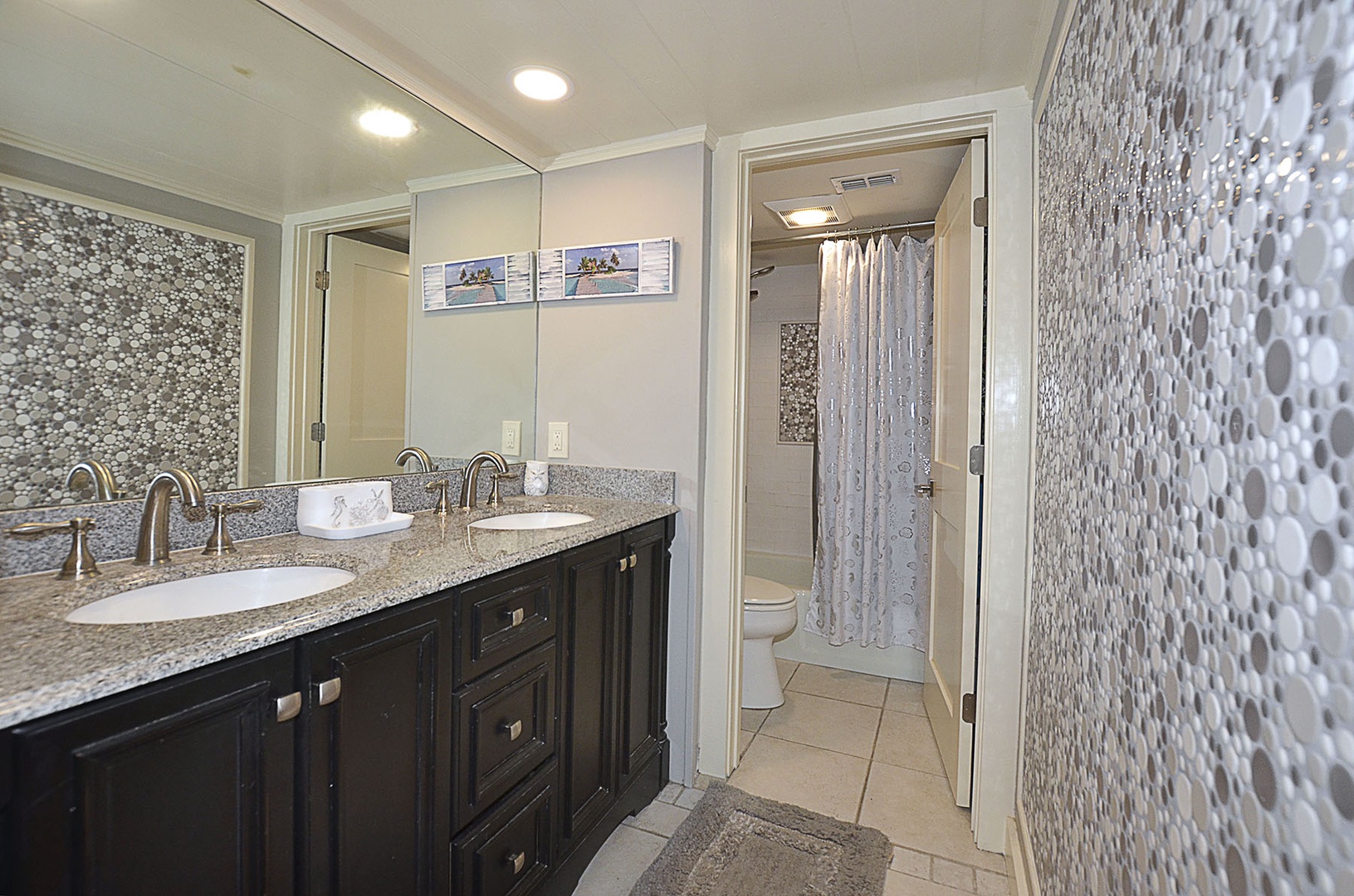 Primary Bedroom ensuite Bathroom
